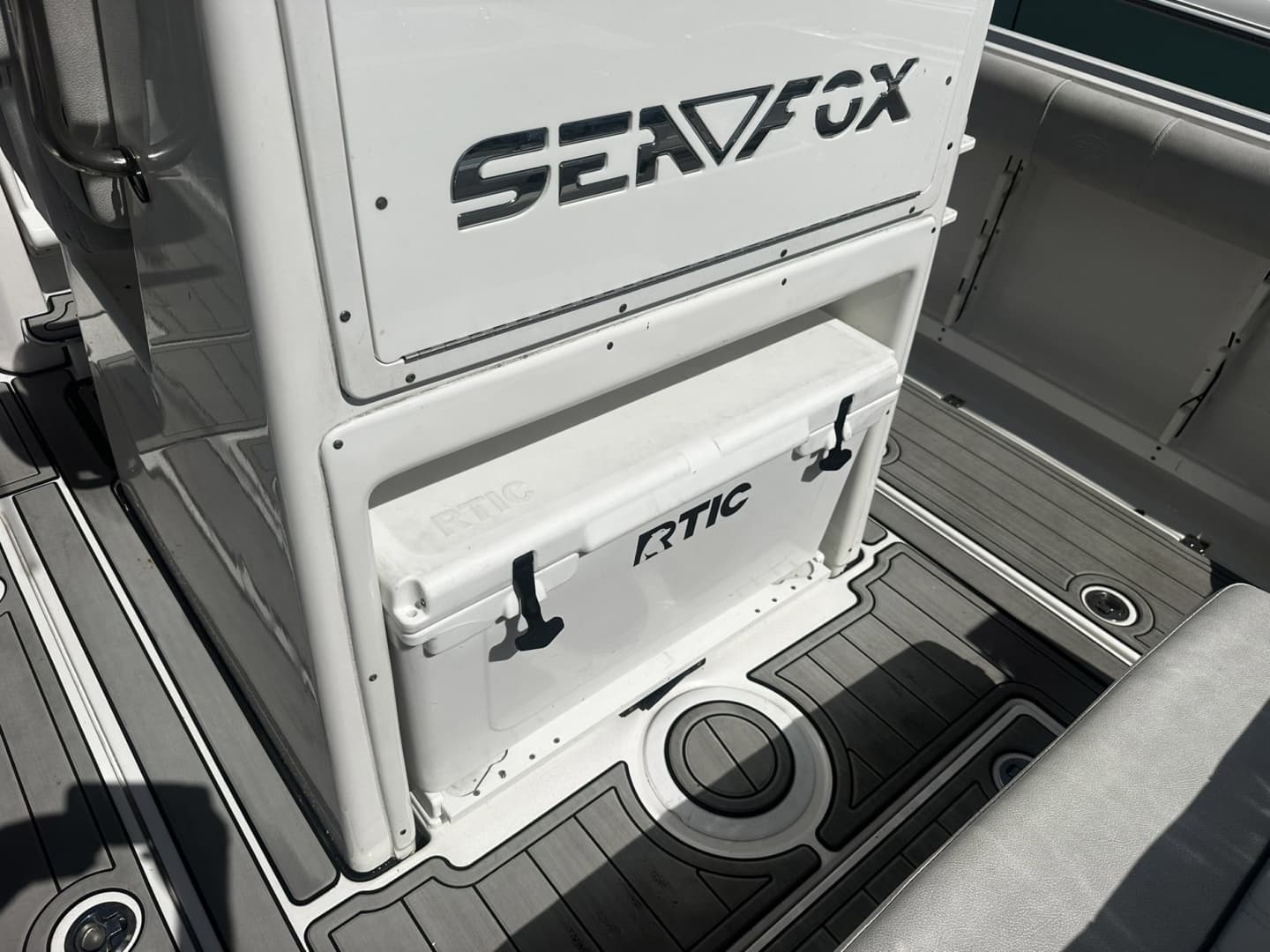 2022 Sea Fox 