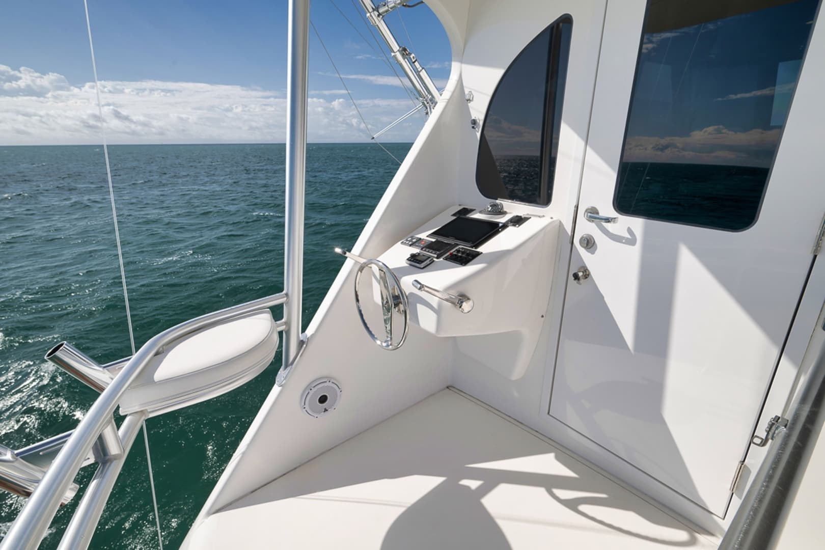 2015 Viking 76 Enclosed Bridge