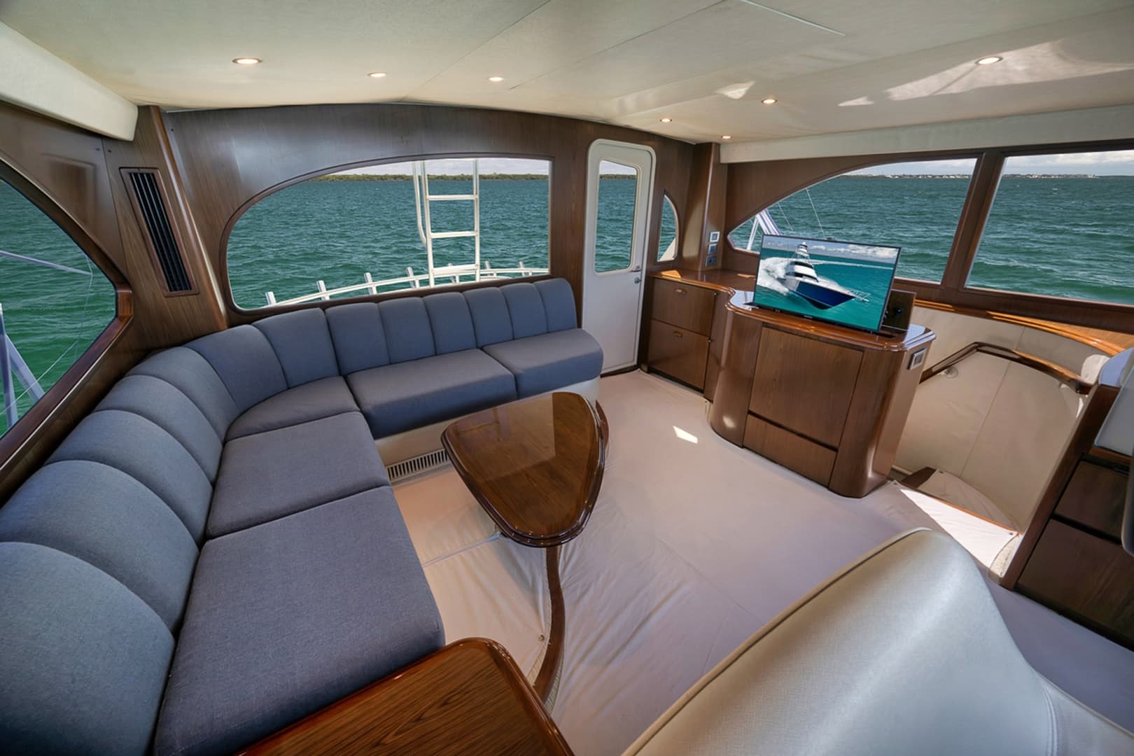 2015 Viking 76 Enclosed Bridge