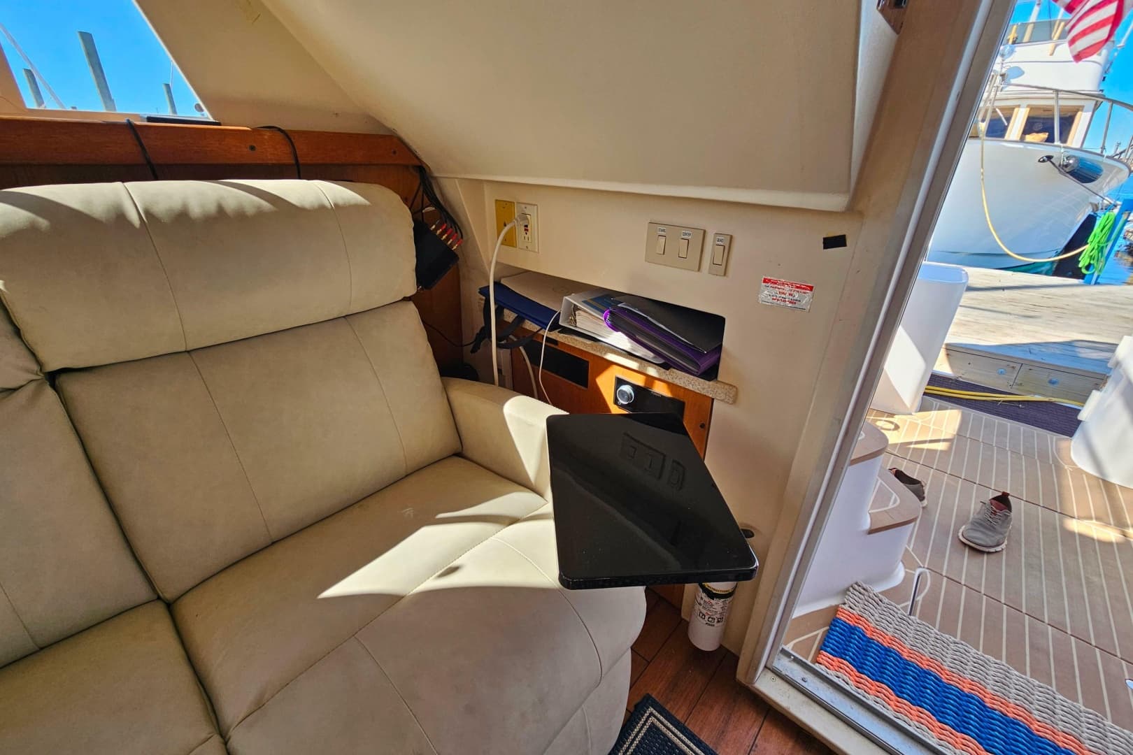 2000 Mainship 39 Trawler