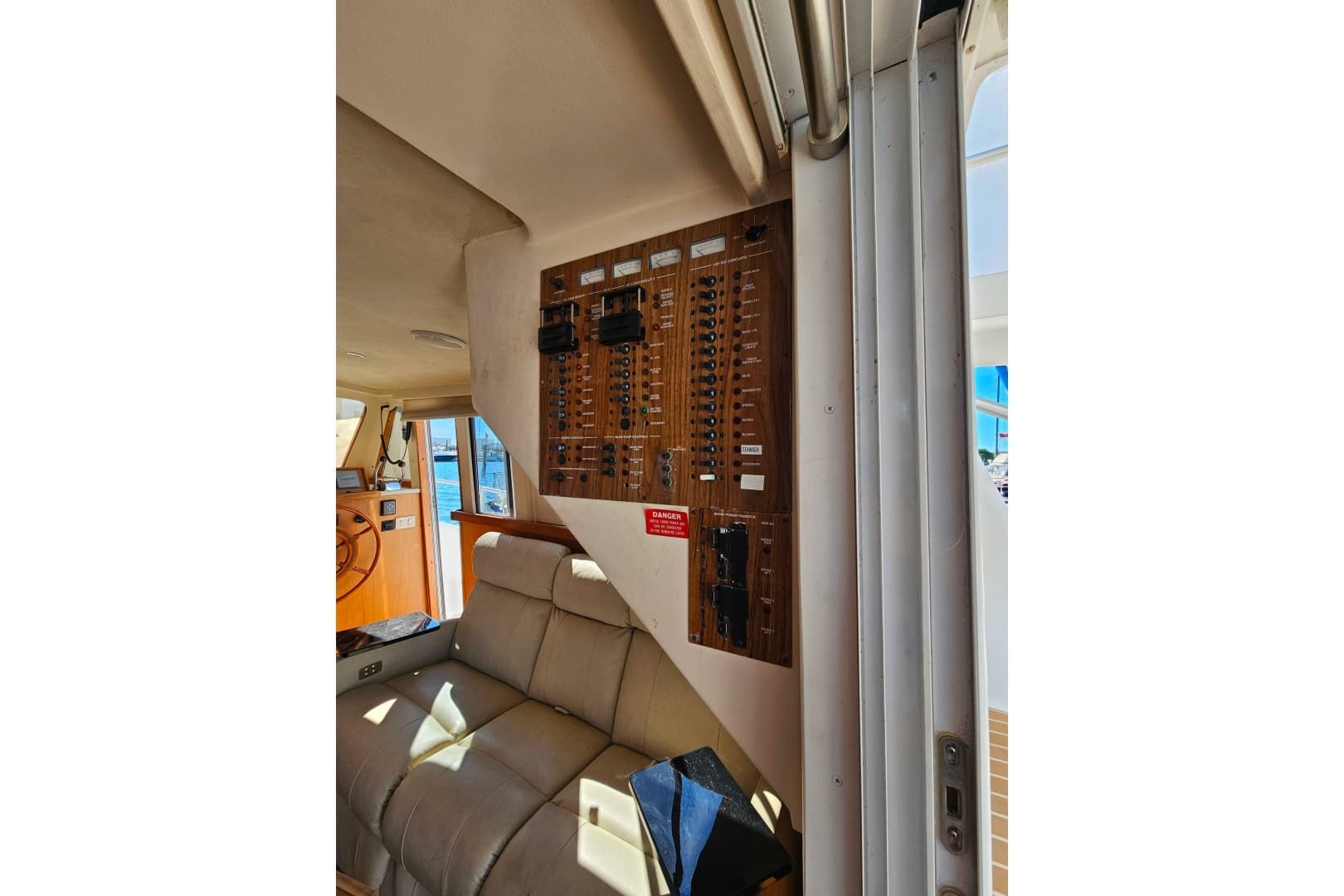 2000 Mainship 39 Trawler