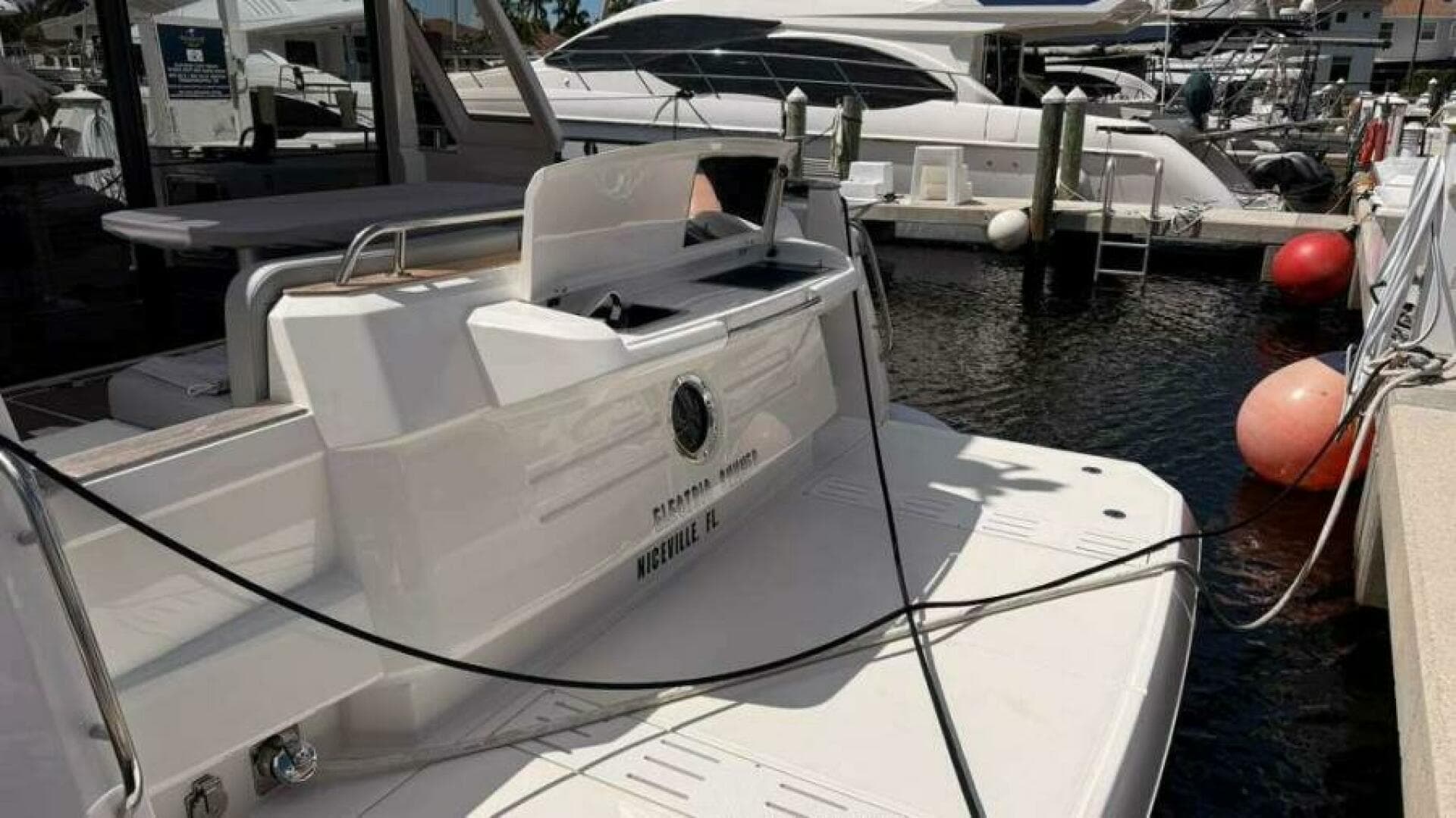 2024 Greenline 48 Fly Hybrid