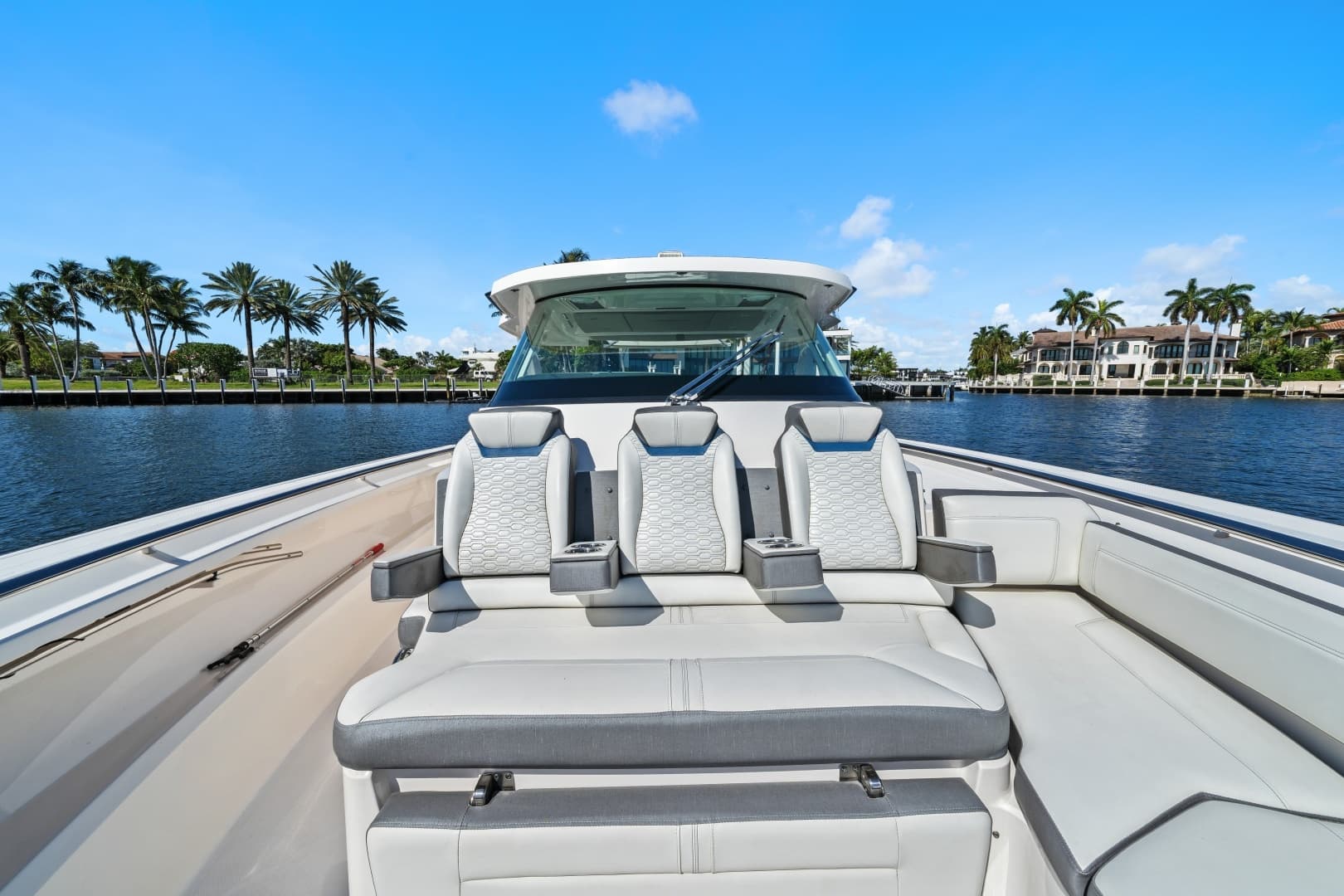 2020 Tiara Yachts 