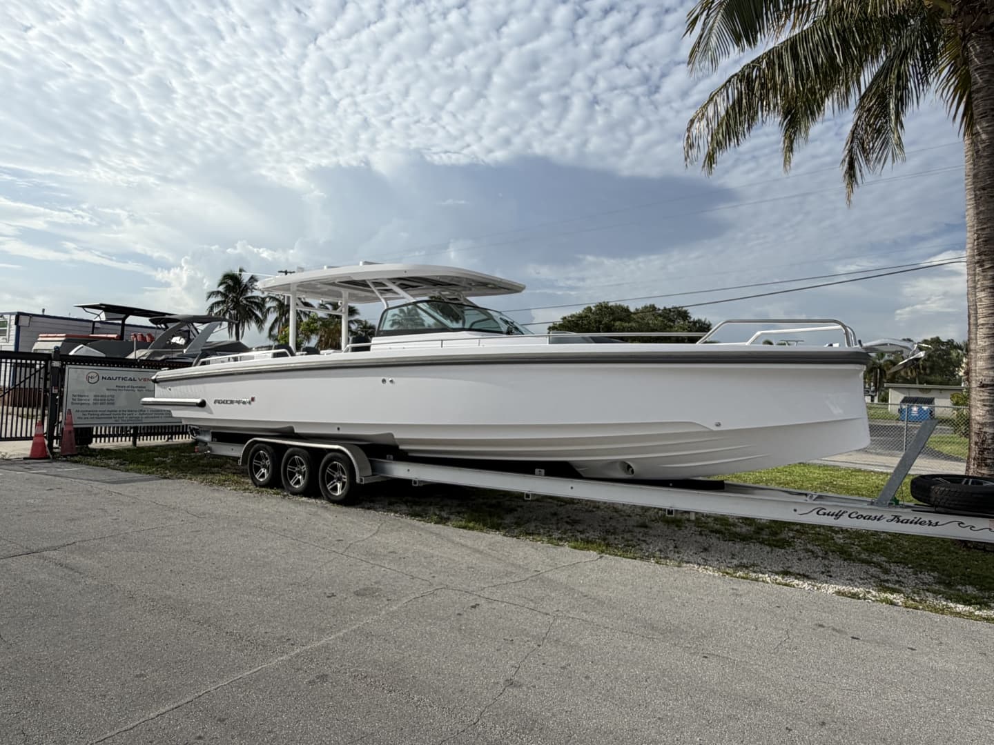 2024 Axopar 37 ST