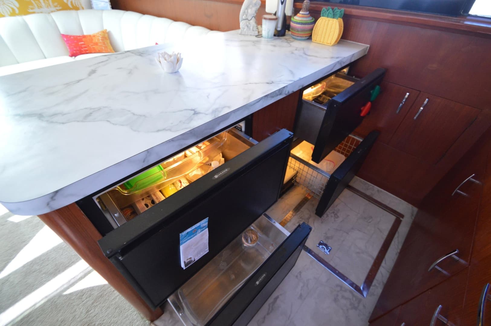 1995 Ocean Cockpit Motor Yacht