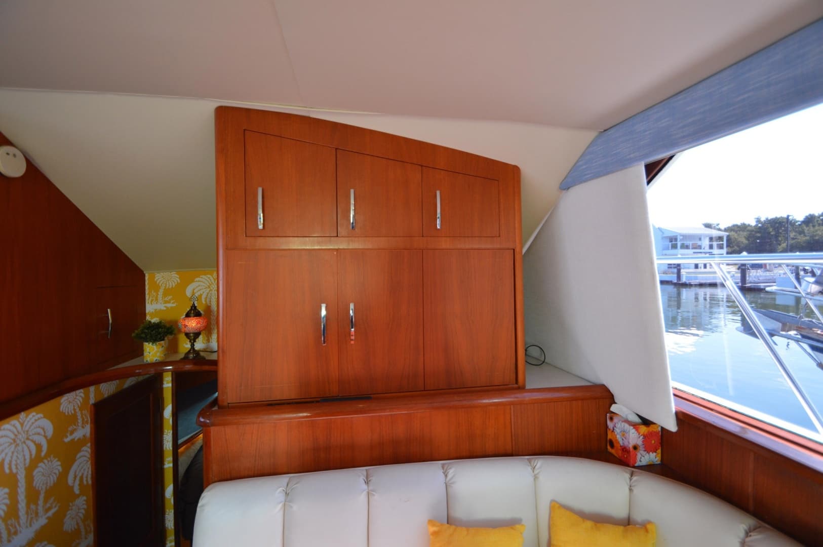 1995 Ocean Cockpit Motor Yacht