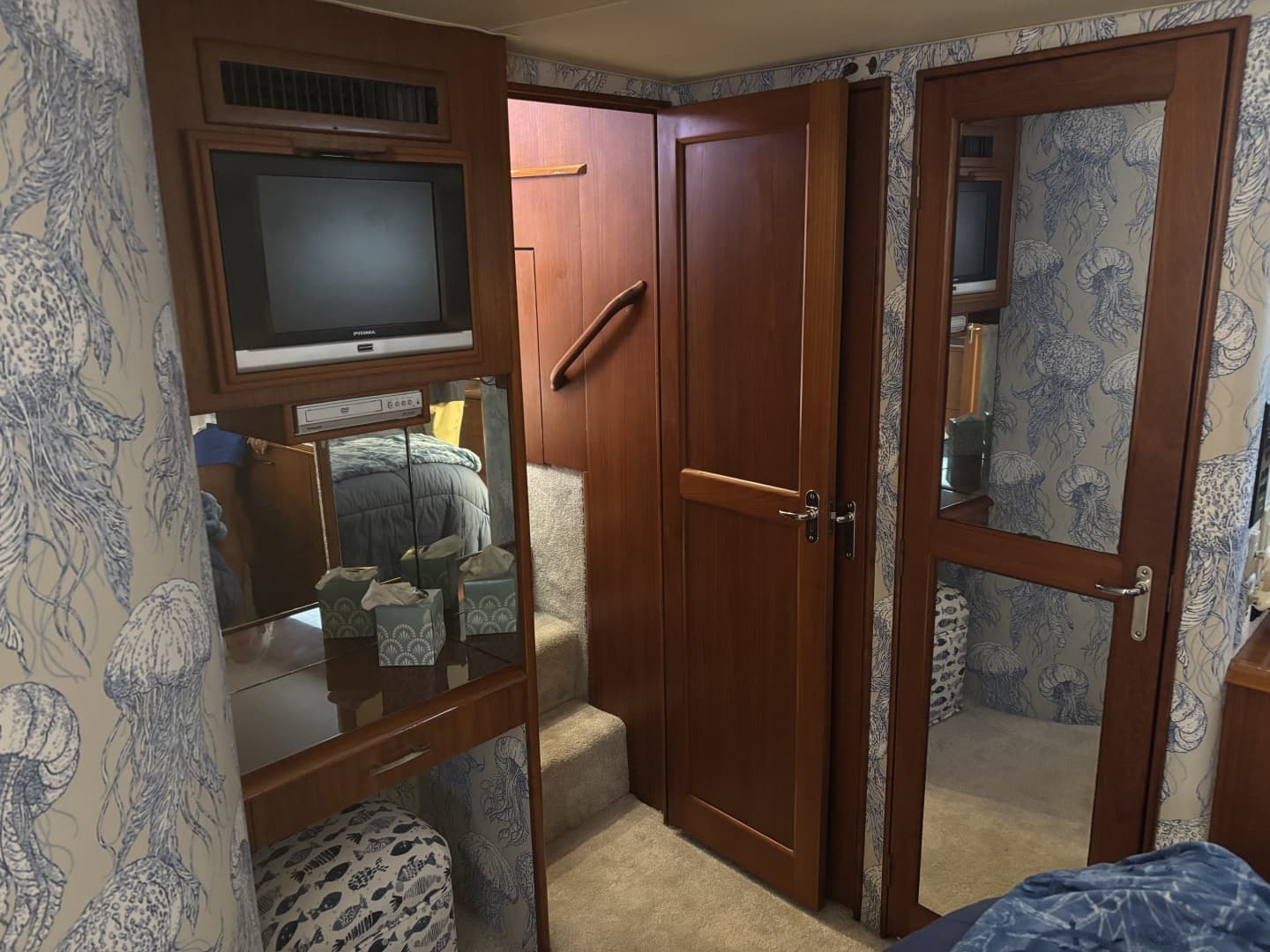 1995 Ocean Cockpit Motor Yacht