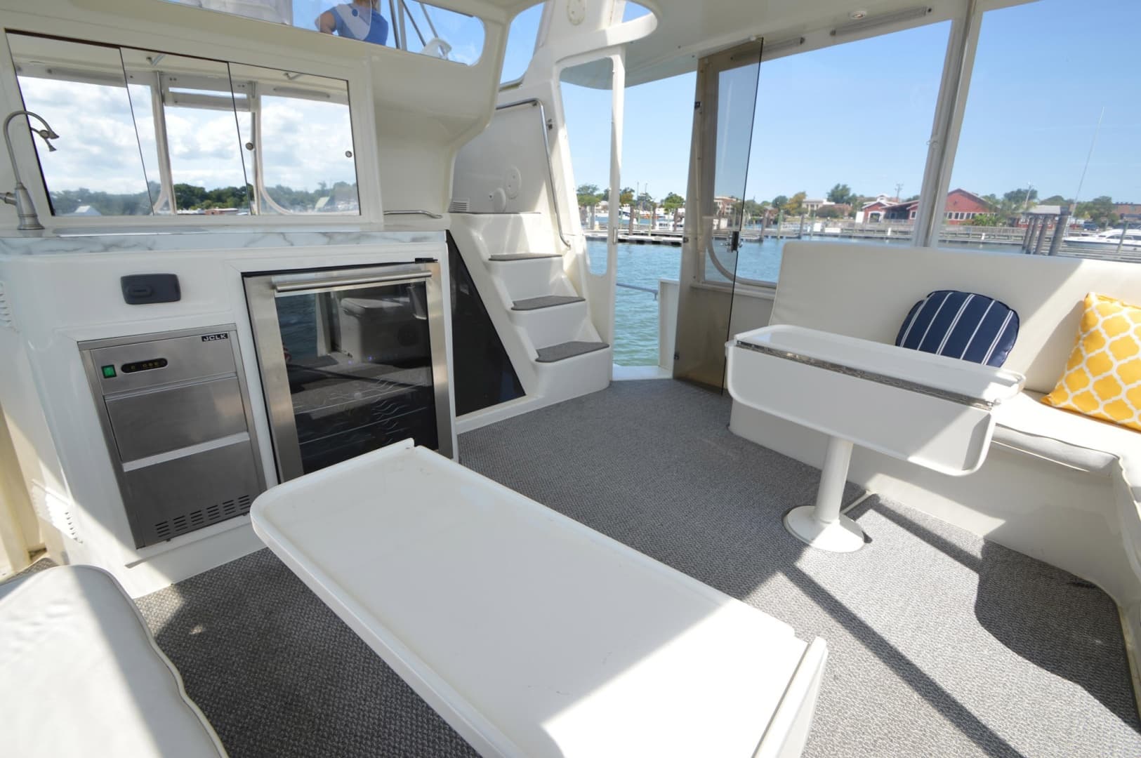 1995 Ocean Cockpit Motor Yacht