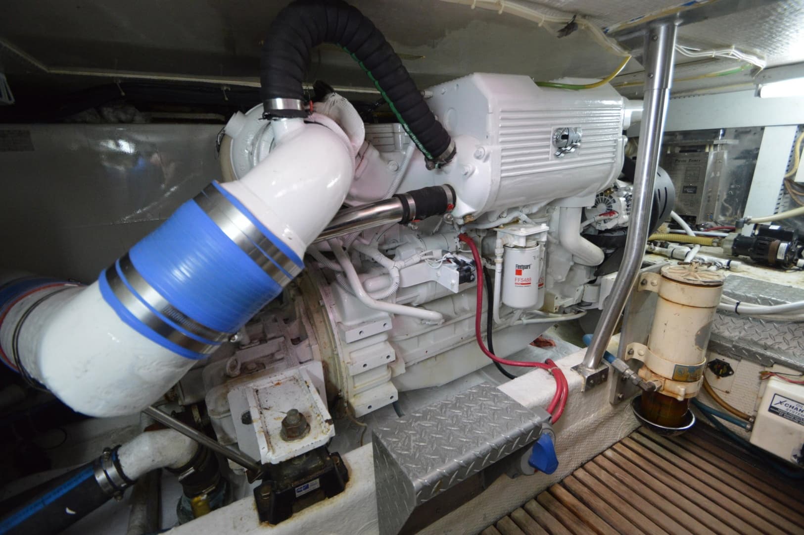 1995 Ocean Cockpit Motor Yacht