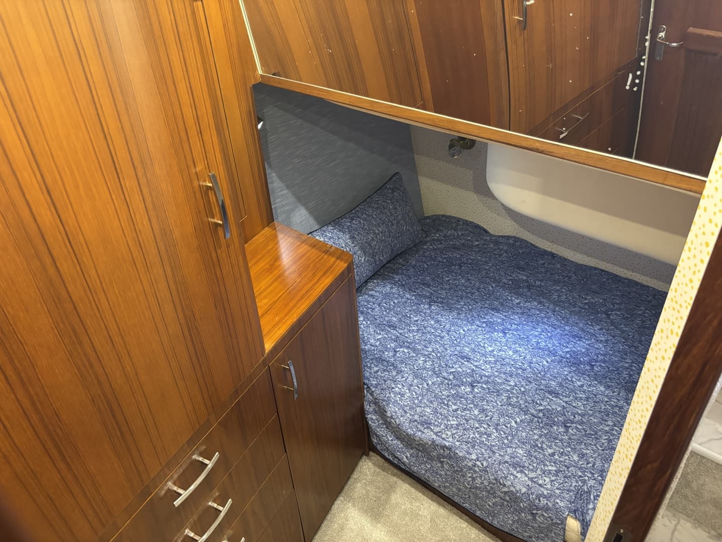 1995 Ocean Cockpit Motor Yacht