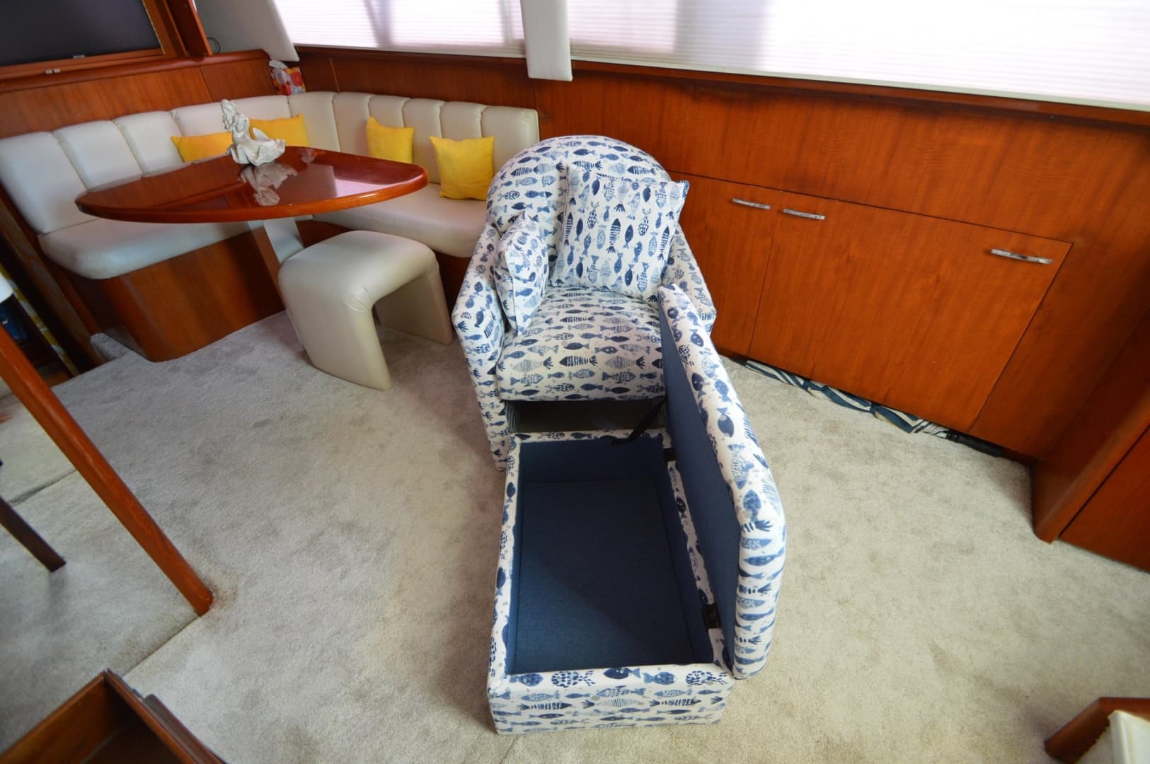 1995 Ocean Cockpit Motor Yacht