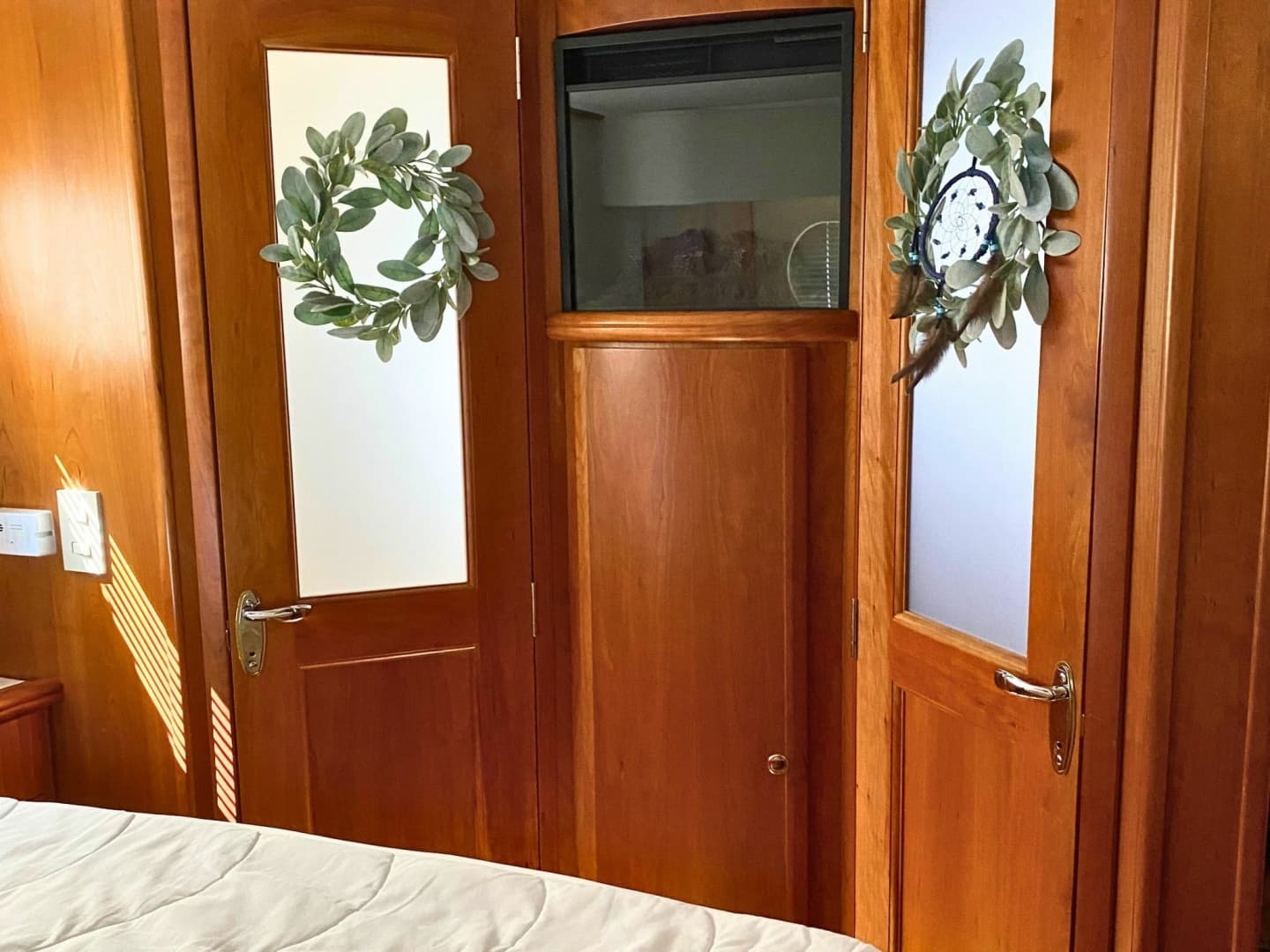 2003 Silverton 39 Motor Yacht