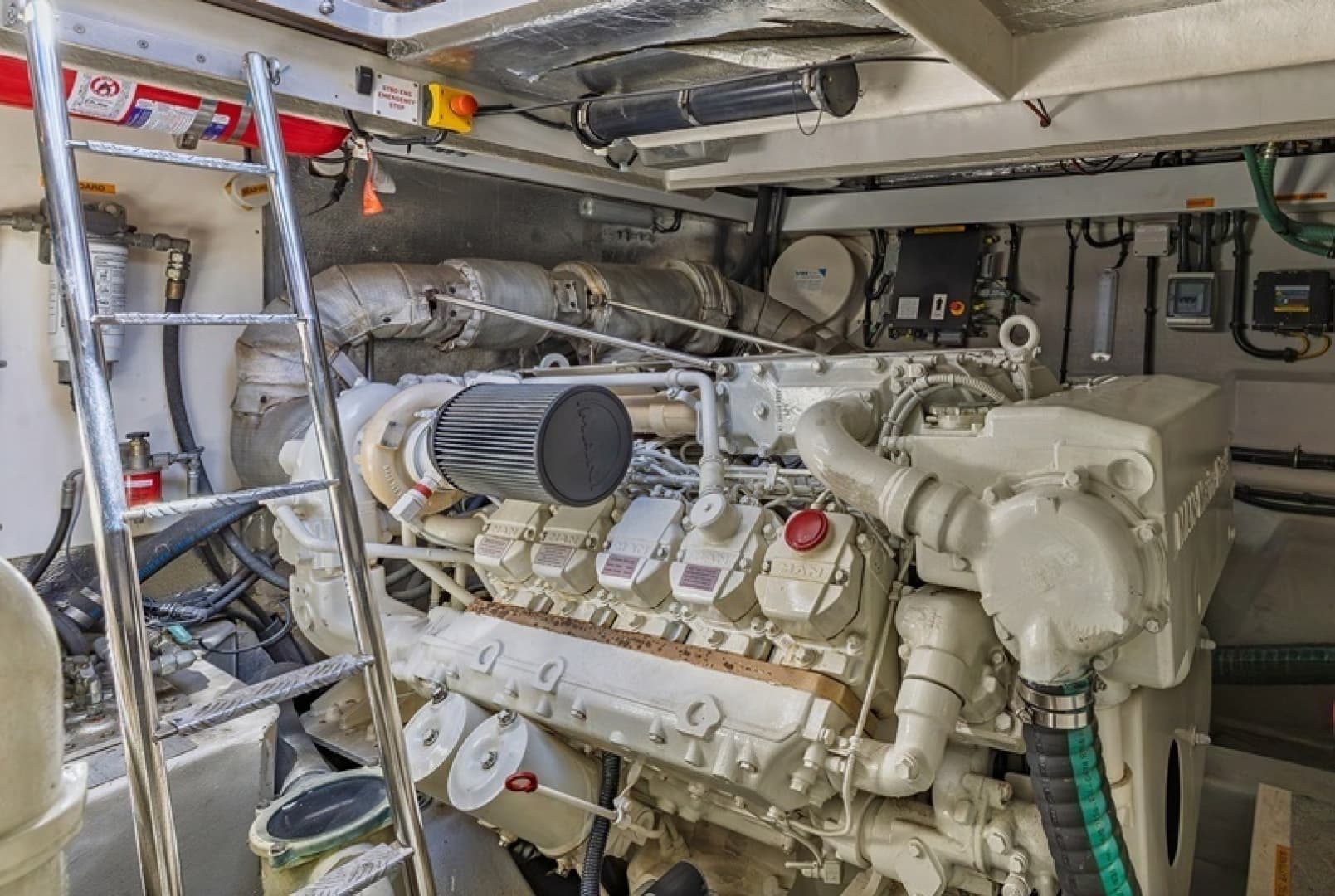 62 Sunseeker Predator