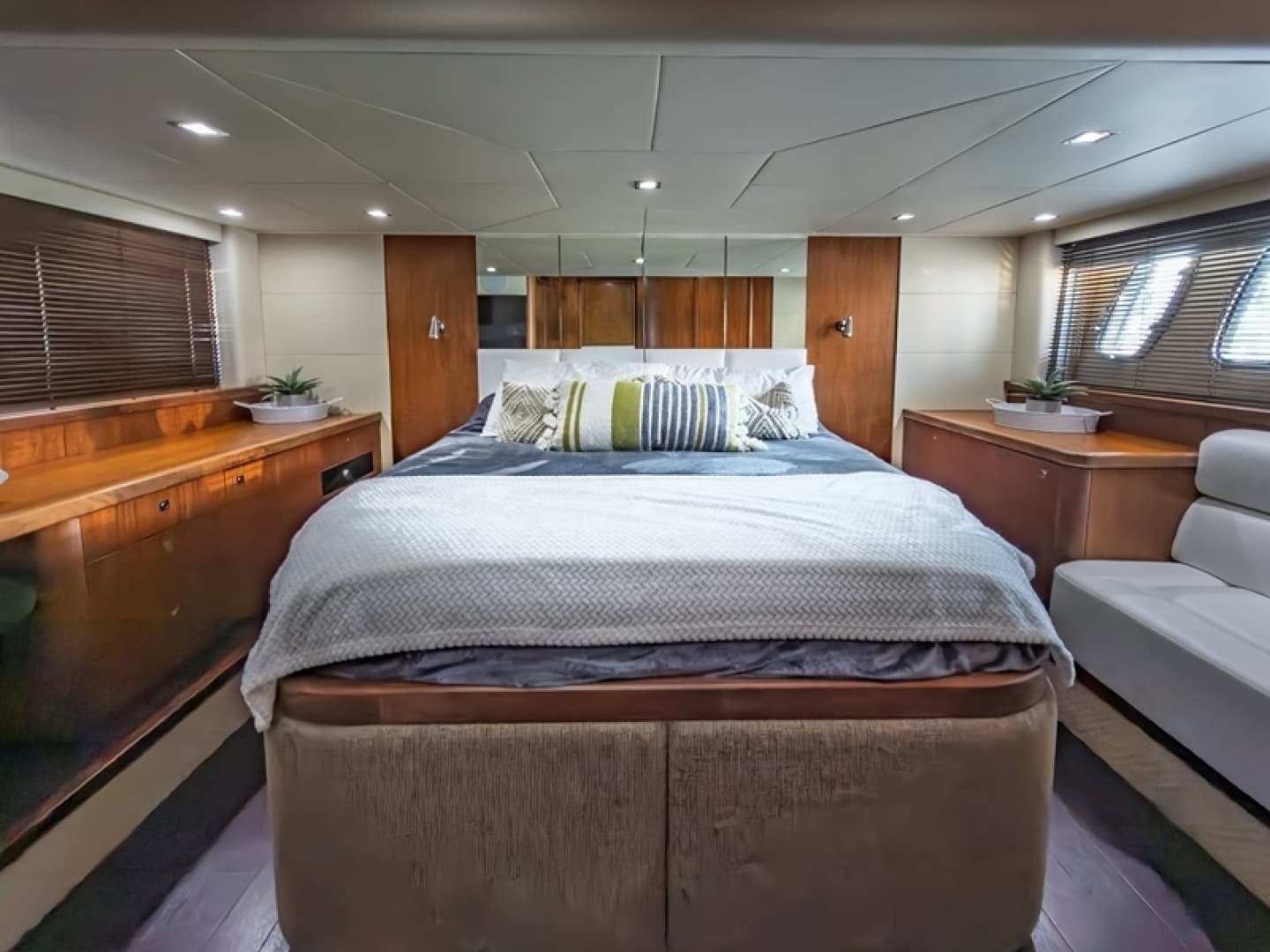 62 Sunseeker Predator