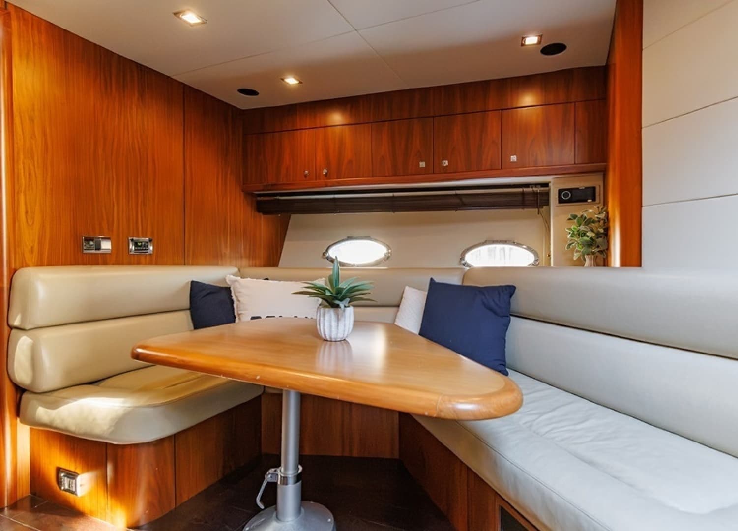 62 Sunseeker Predator