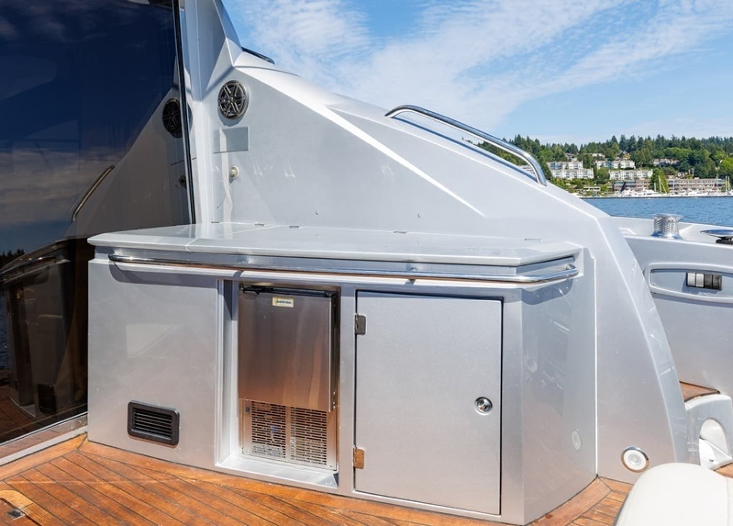 62 Sunseeker Predator