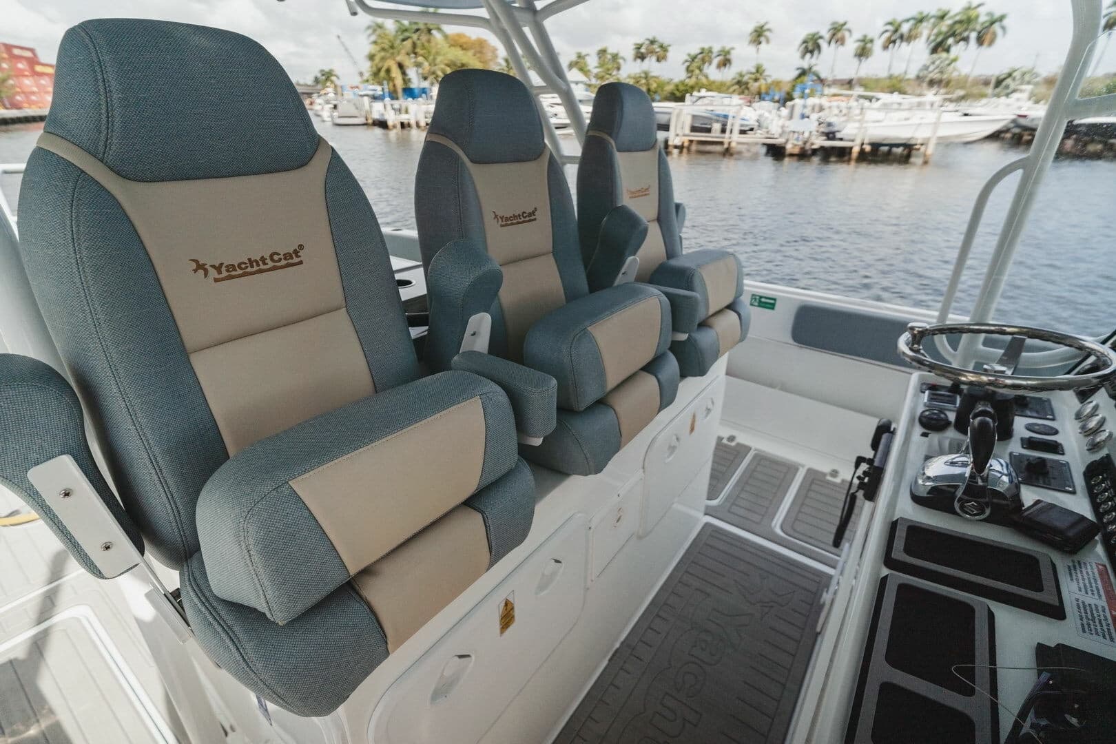 2024 Yachtcat 