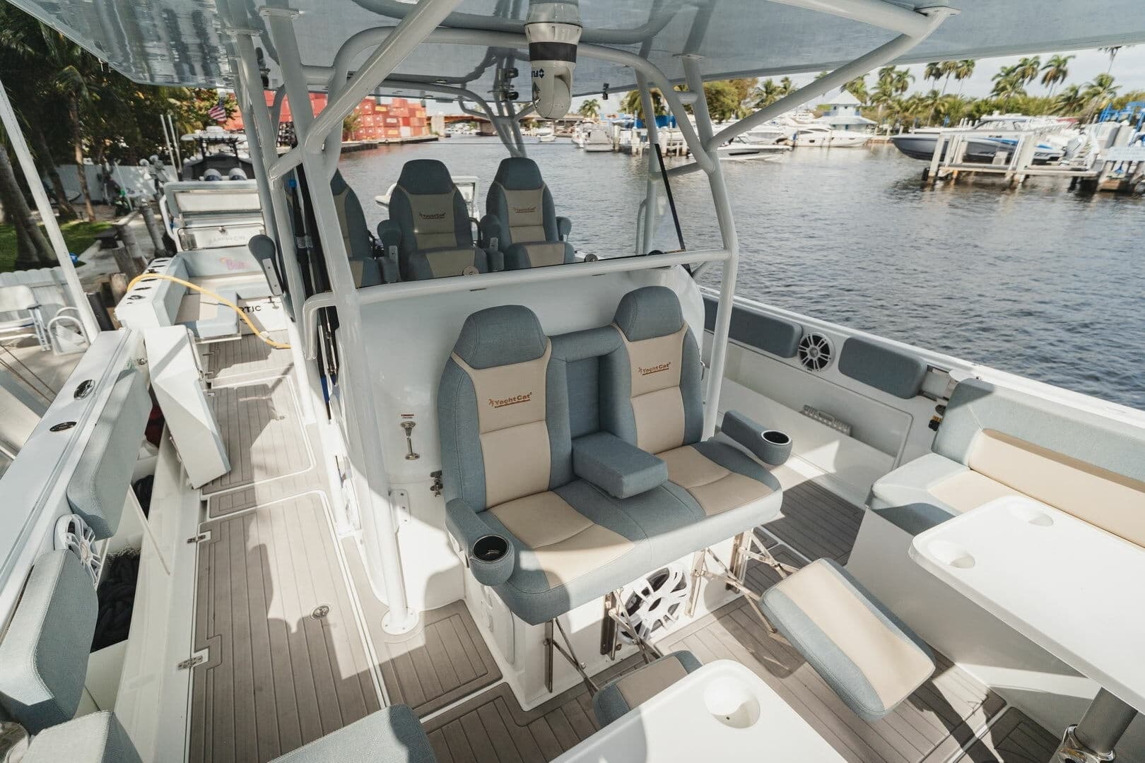 2024 Yachtcat 