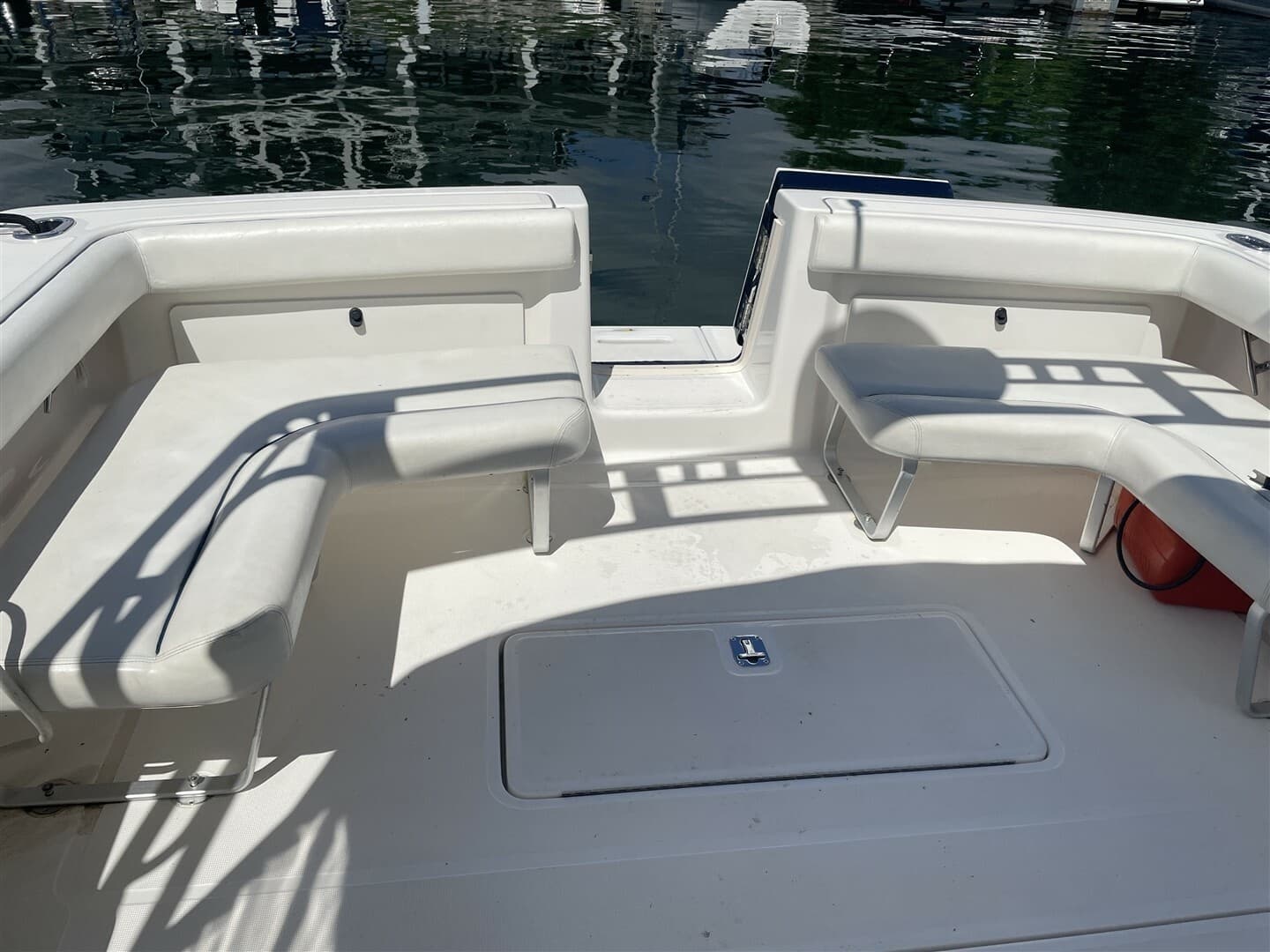 2000 Tiara Yachts 2900 Coronet Harbor Edition