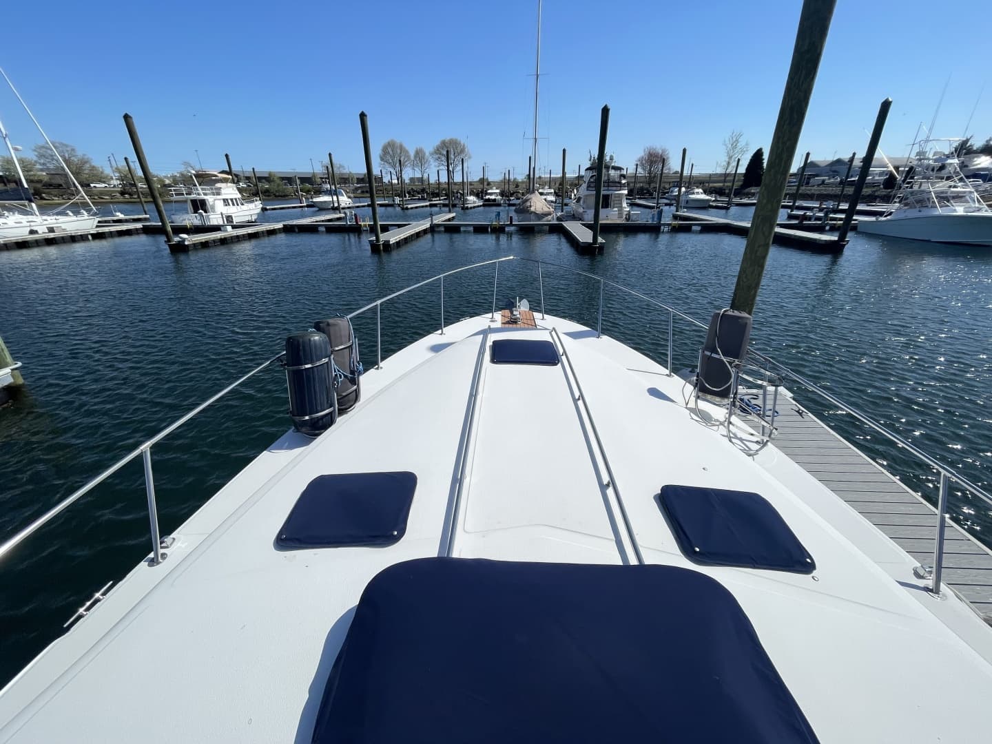 1990 Sea Ray 390 Express Cruiser