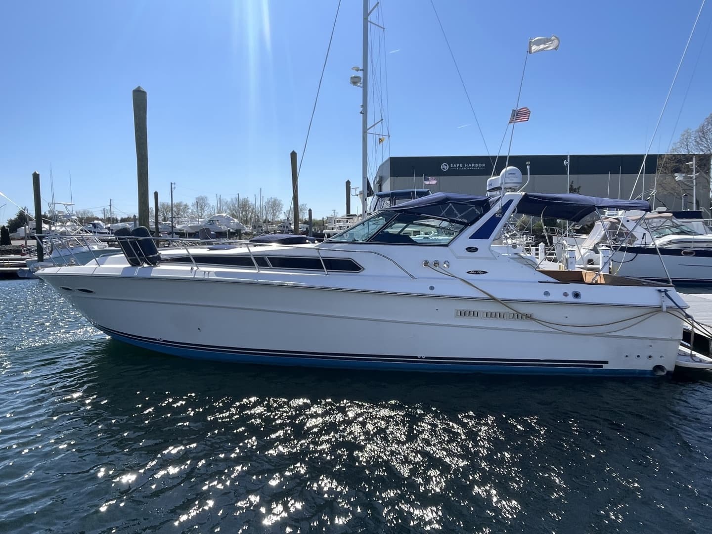 1990 Sea Ray 390 Express Cruiser