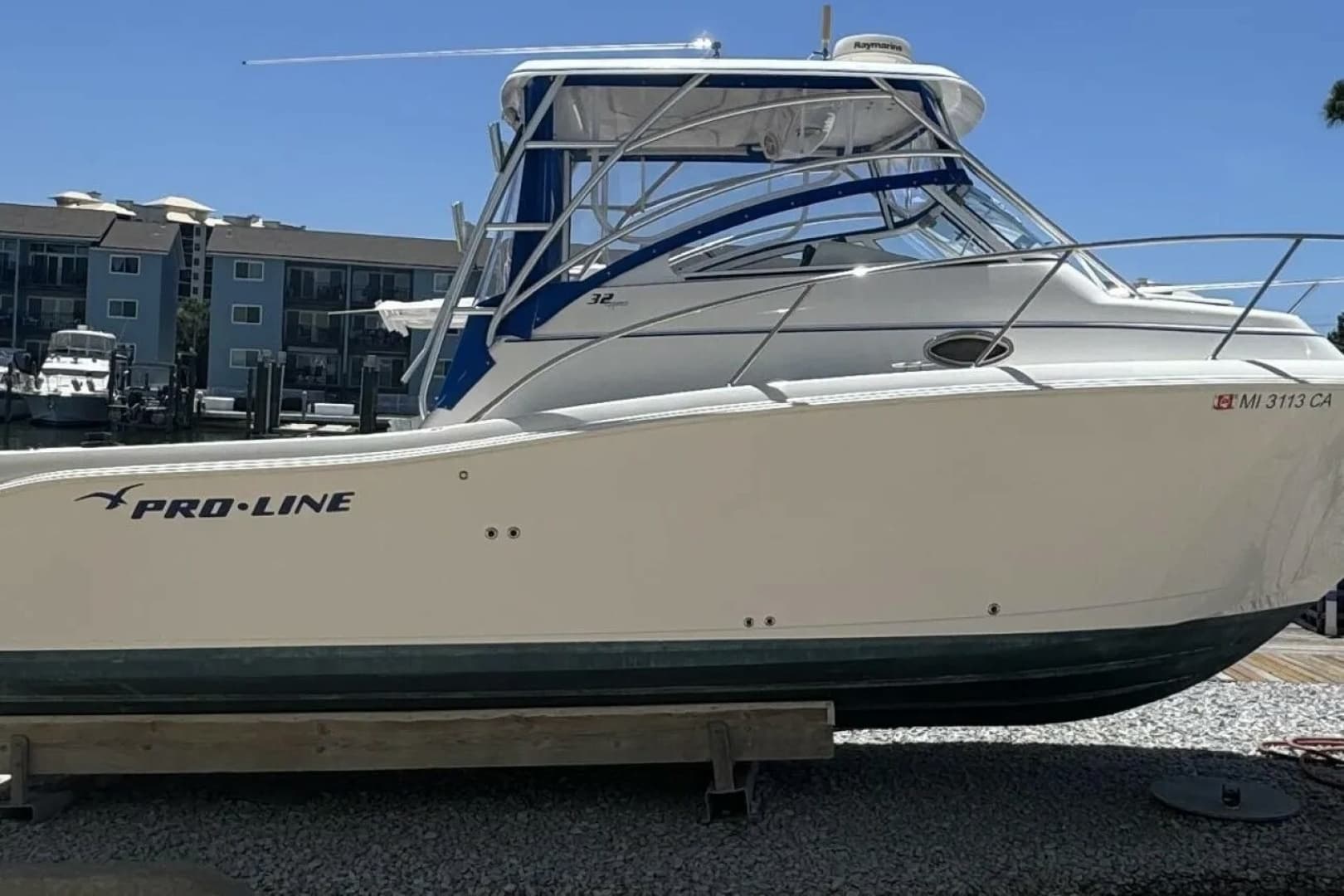 2005 Pro Line 32 Express