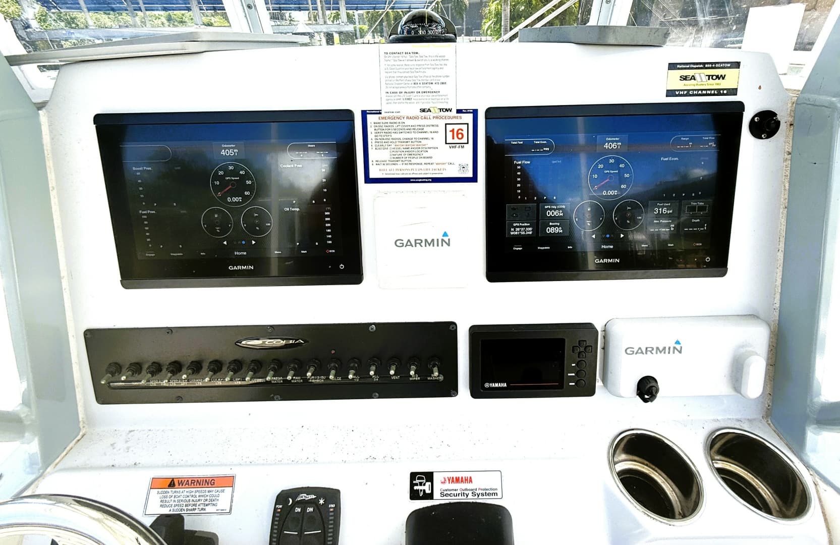 2021 Cobia 280CC