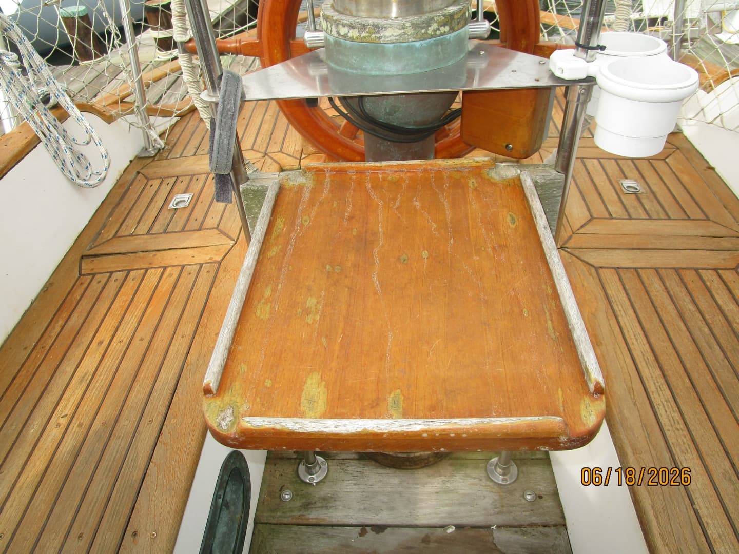 37' Tayana cockpit table