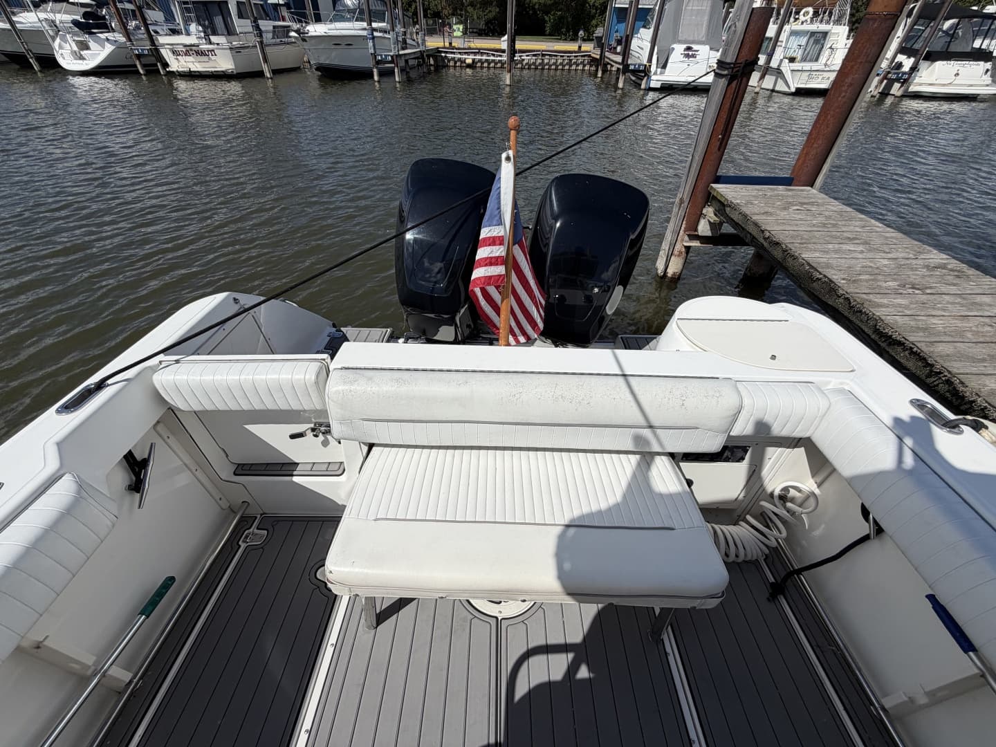 1999 Boston Whaler 26 Outrage