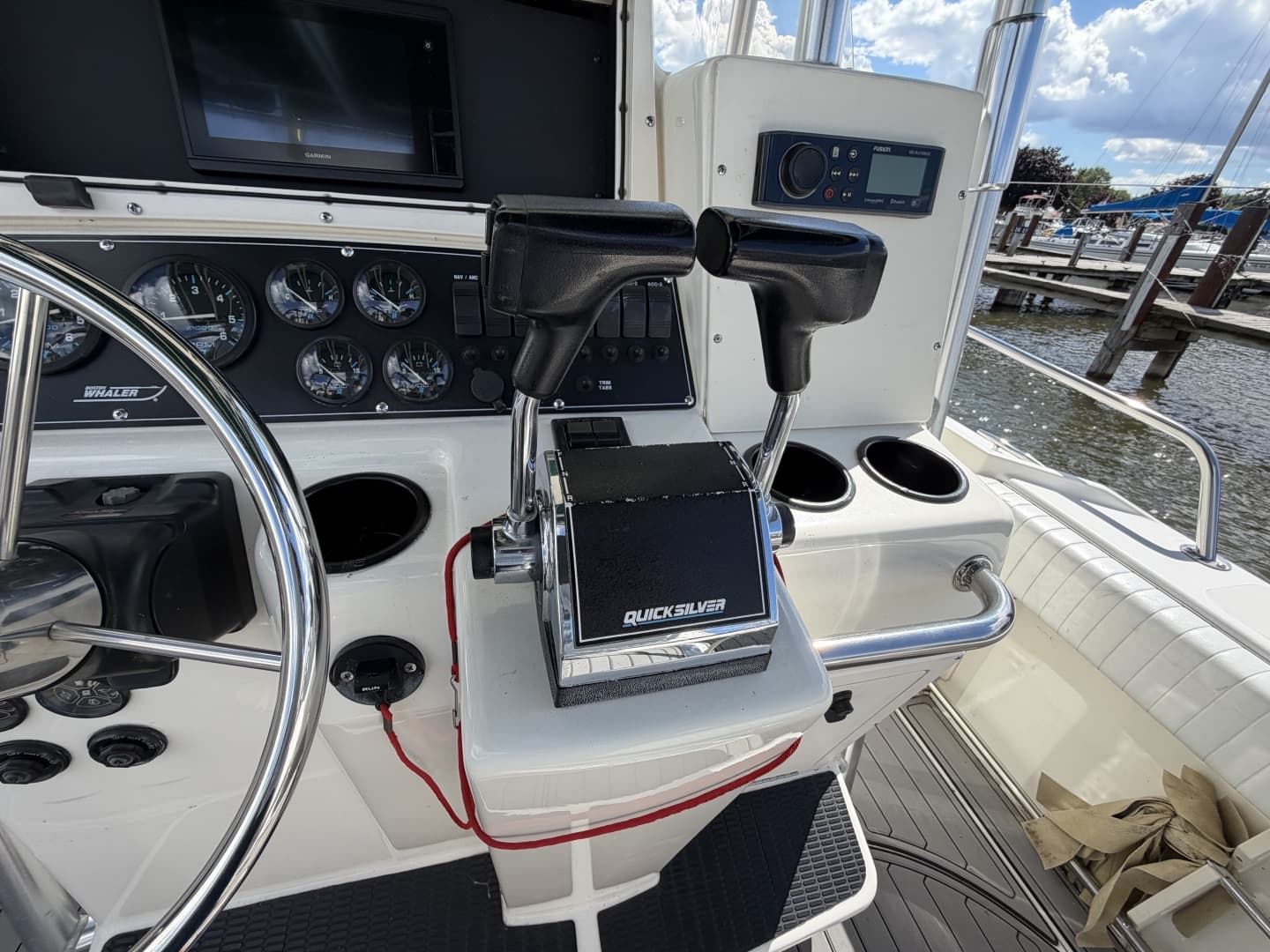 1999 Boston Whaler 26 Outrage