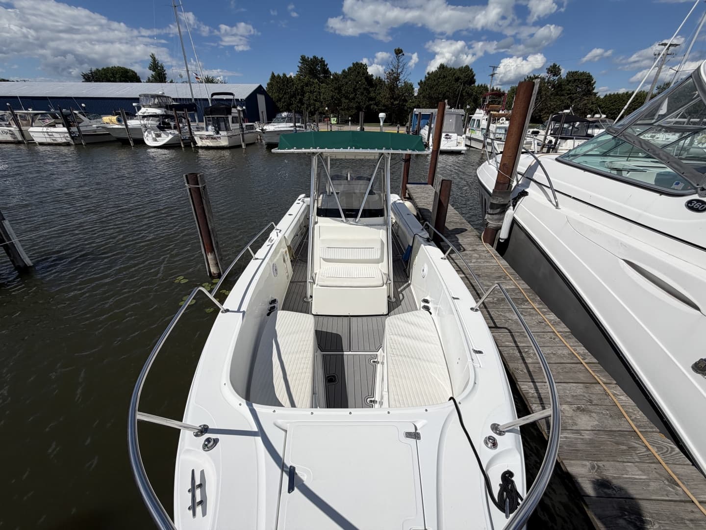 1999 Boston Whaler 26 Outrage