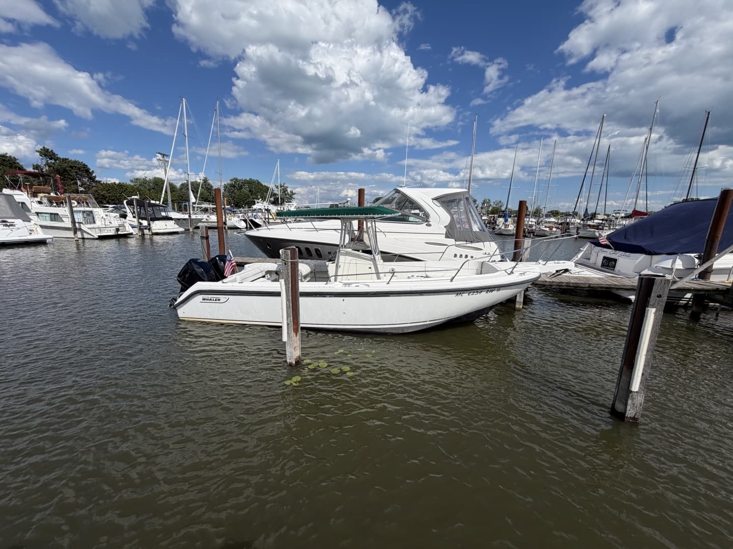 1999 Boston Whaler 26 Outrage