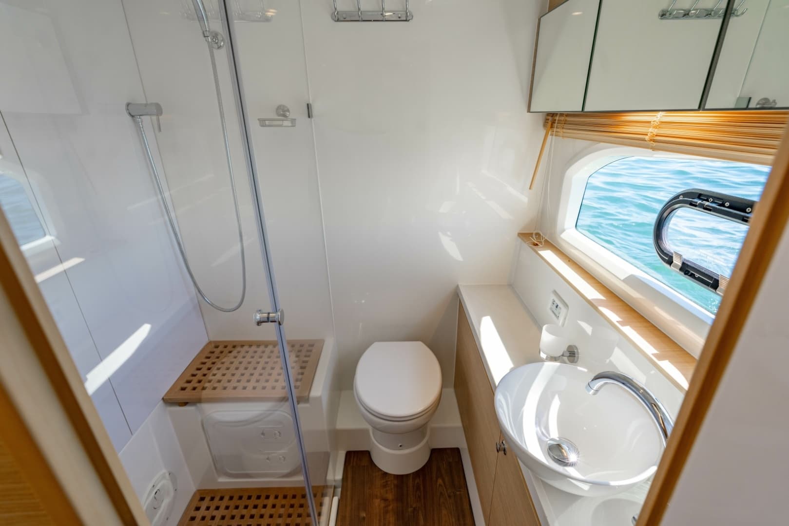 2024 Aquila 44 Yacht
