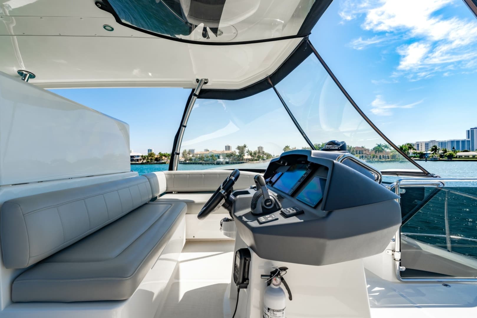 2024 Aquila 44 Yacht