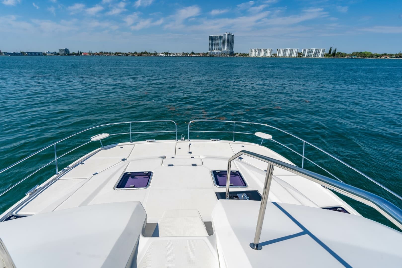 2024 Aquila 44 Yacht