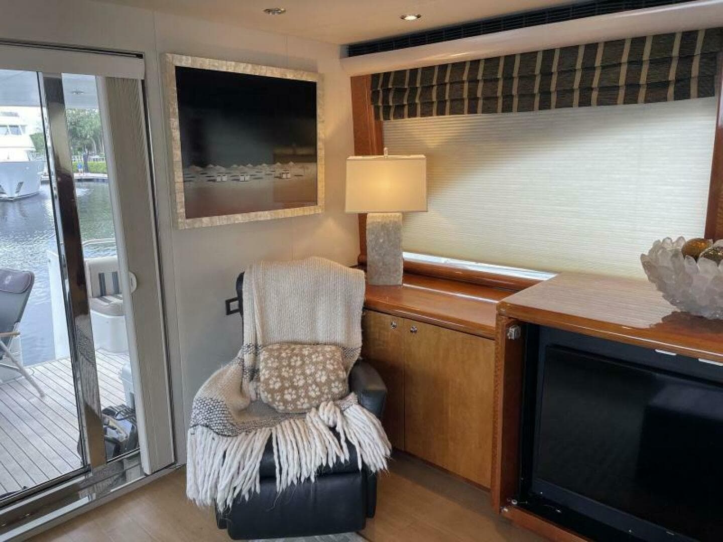 Salon to Port    