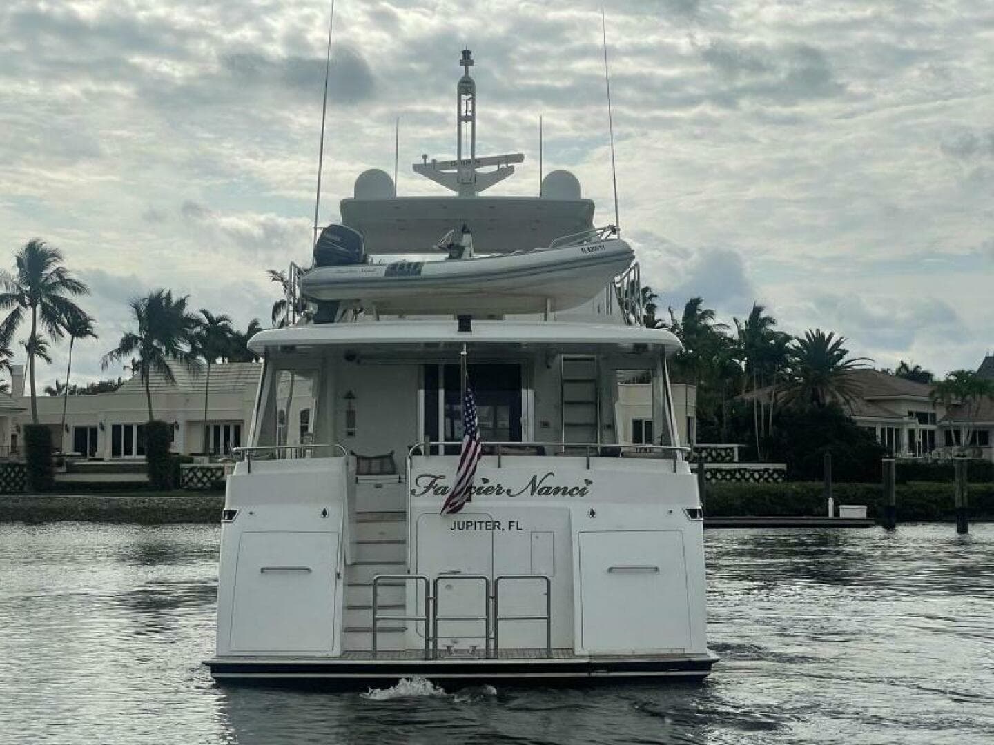 Stern    