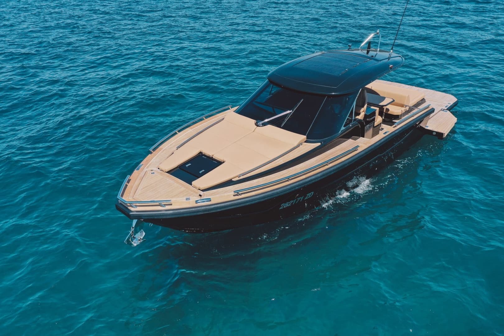 2027 Focus Motor Yachts Forza