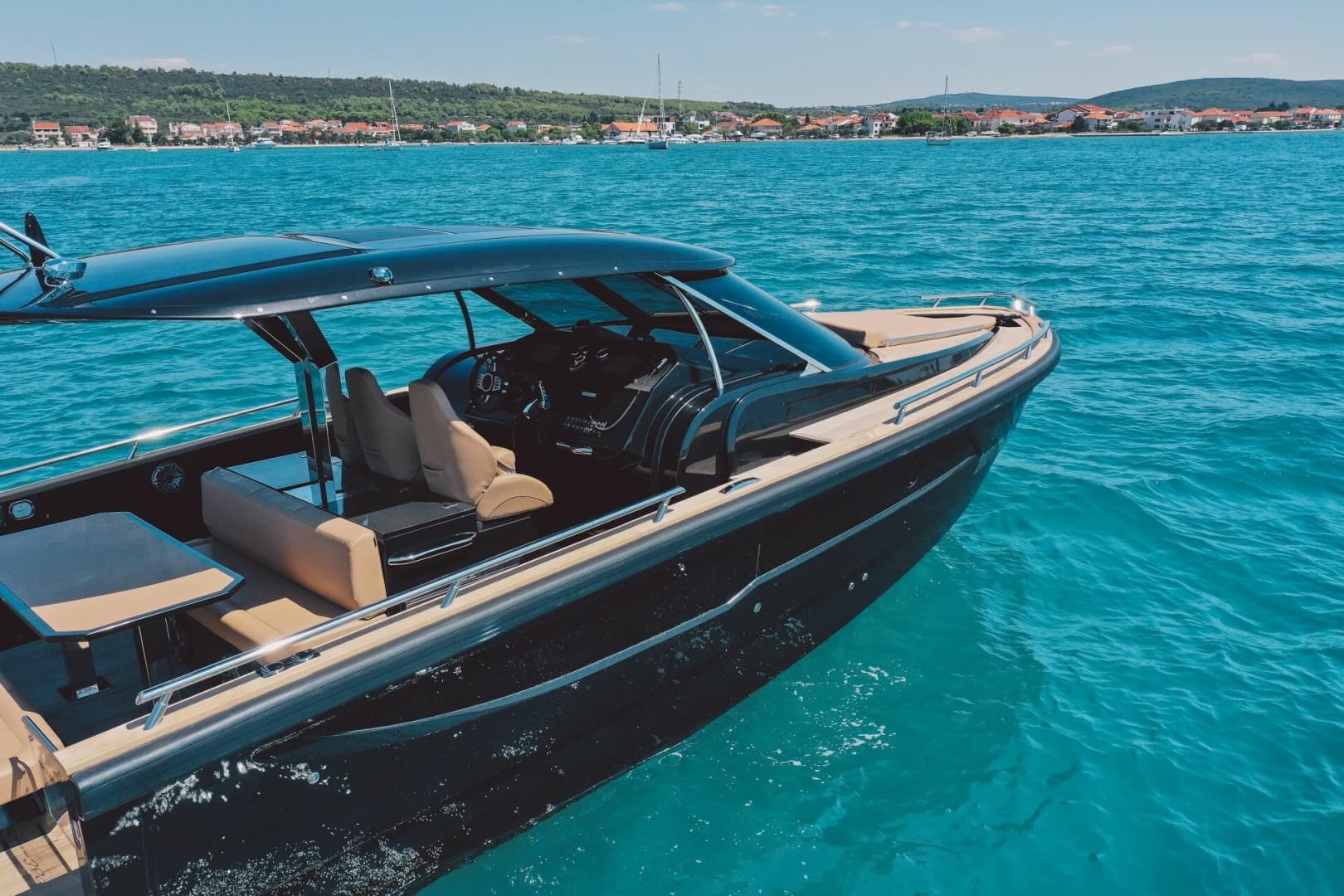 2027 Focus Motor Yachts Forza
