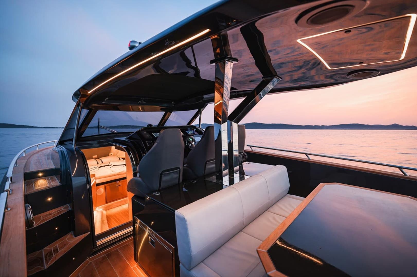 2027 Focus Motor Yachts Forza
