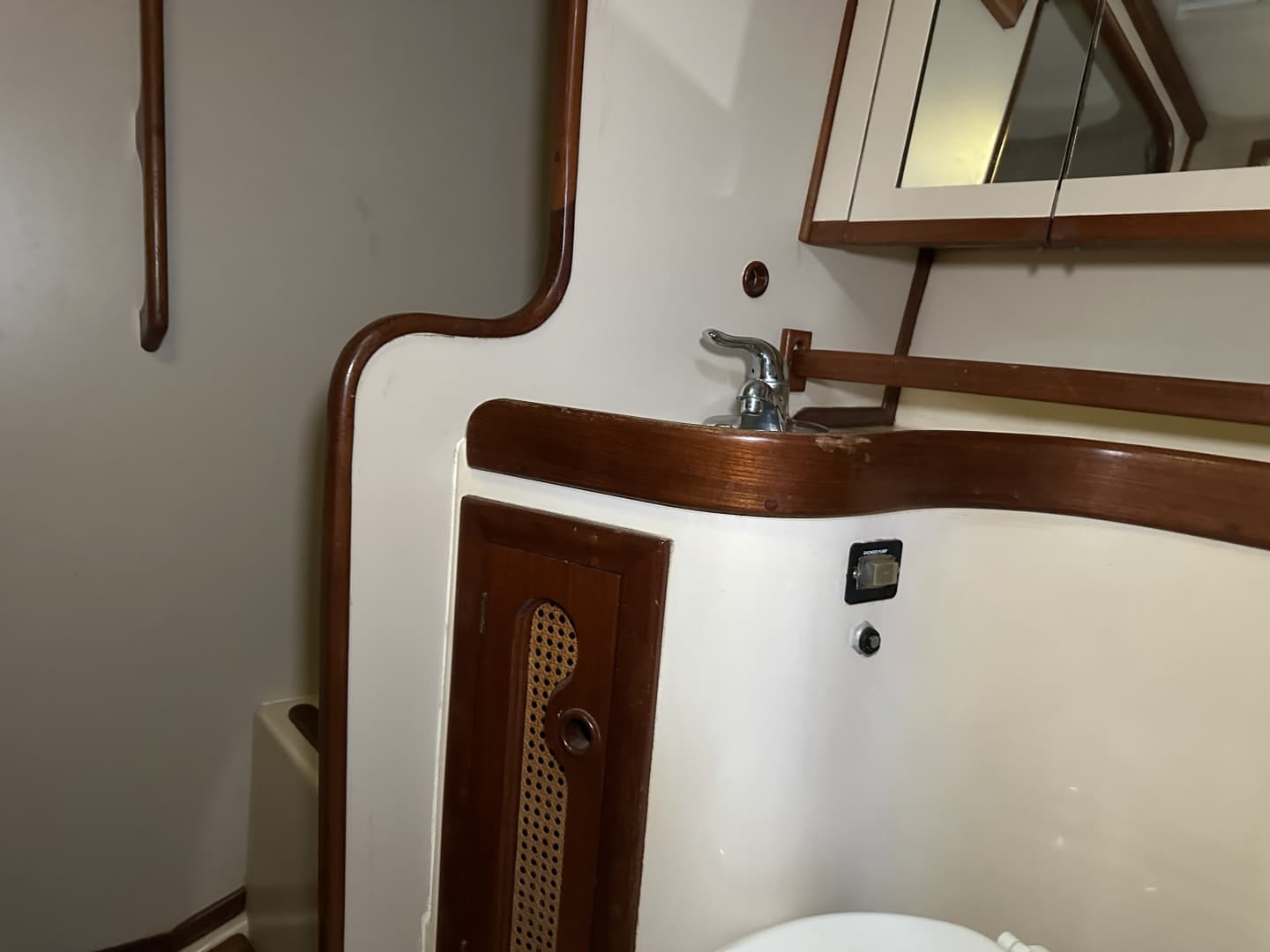 1985 Endeavour 42 CC