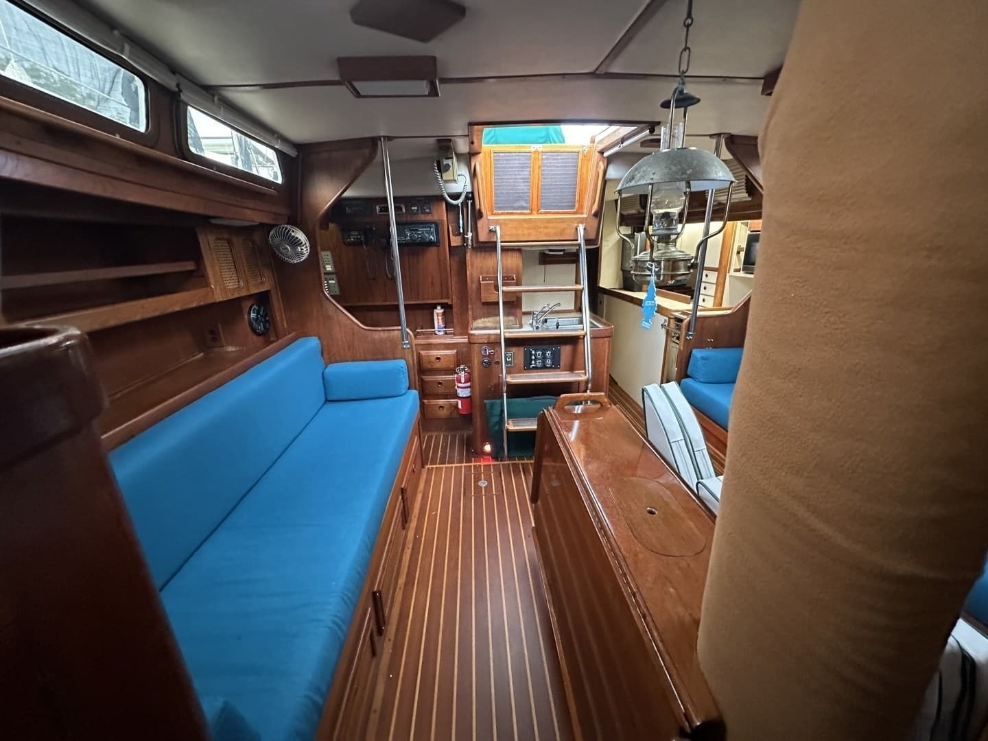 1985 Endeavour 42 CC