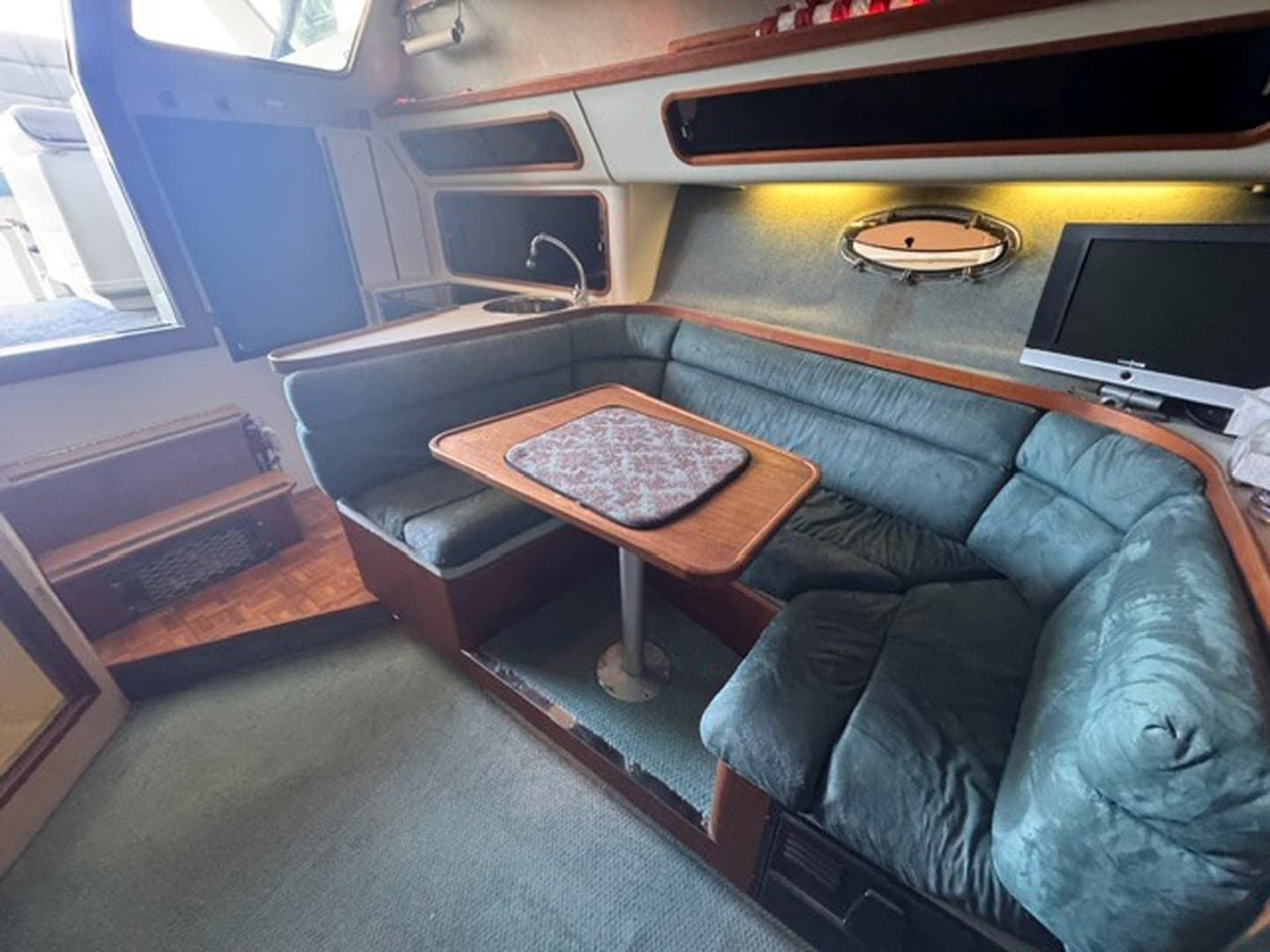 1988 Tiara Yachts 3300 Open