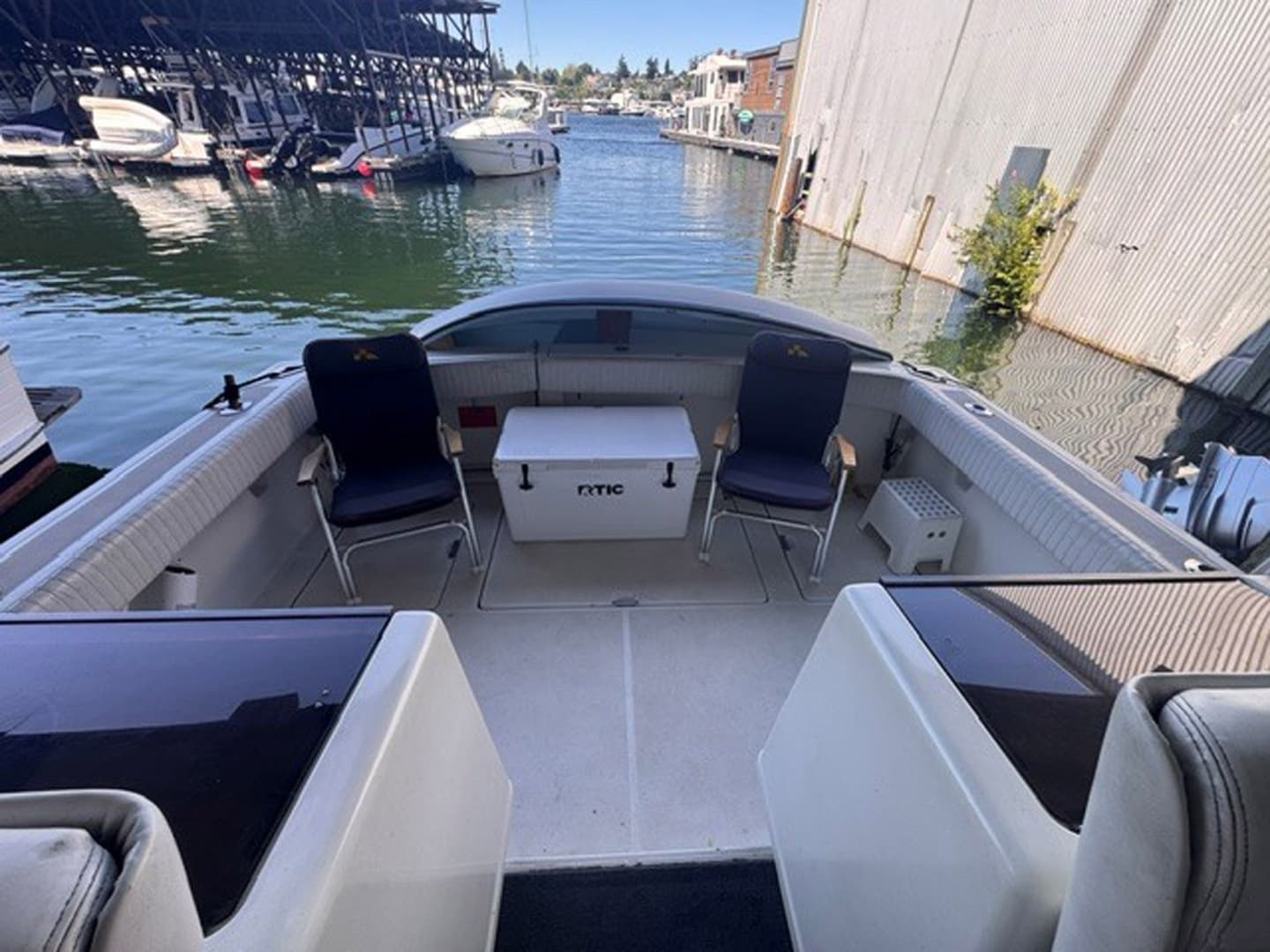 1988 Tiara Yachts 3300 Open