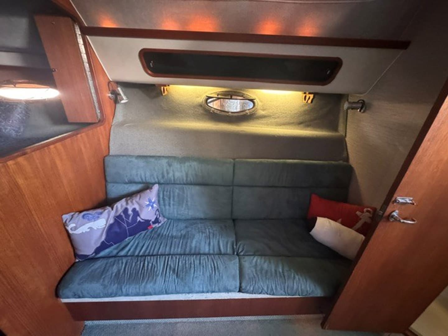1988 Tiara Yachts 3300 Open