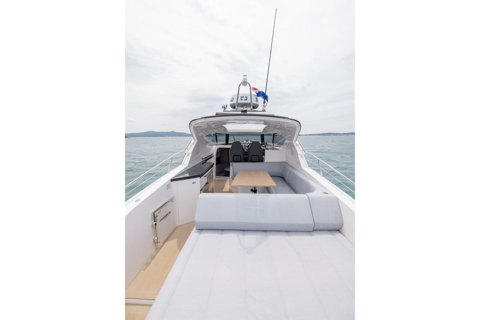 2027 Focus Motor Yachts Power