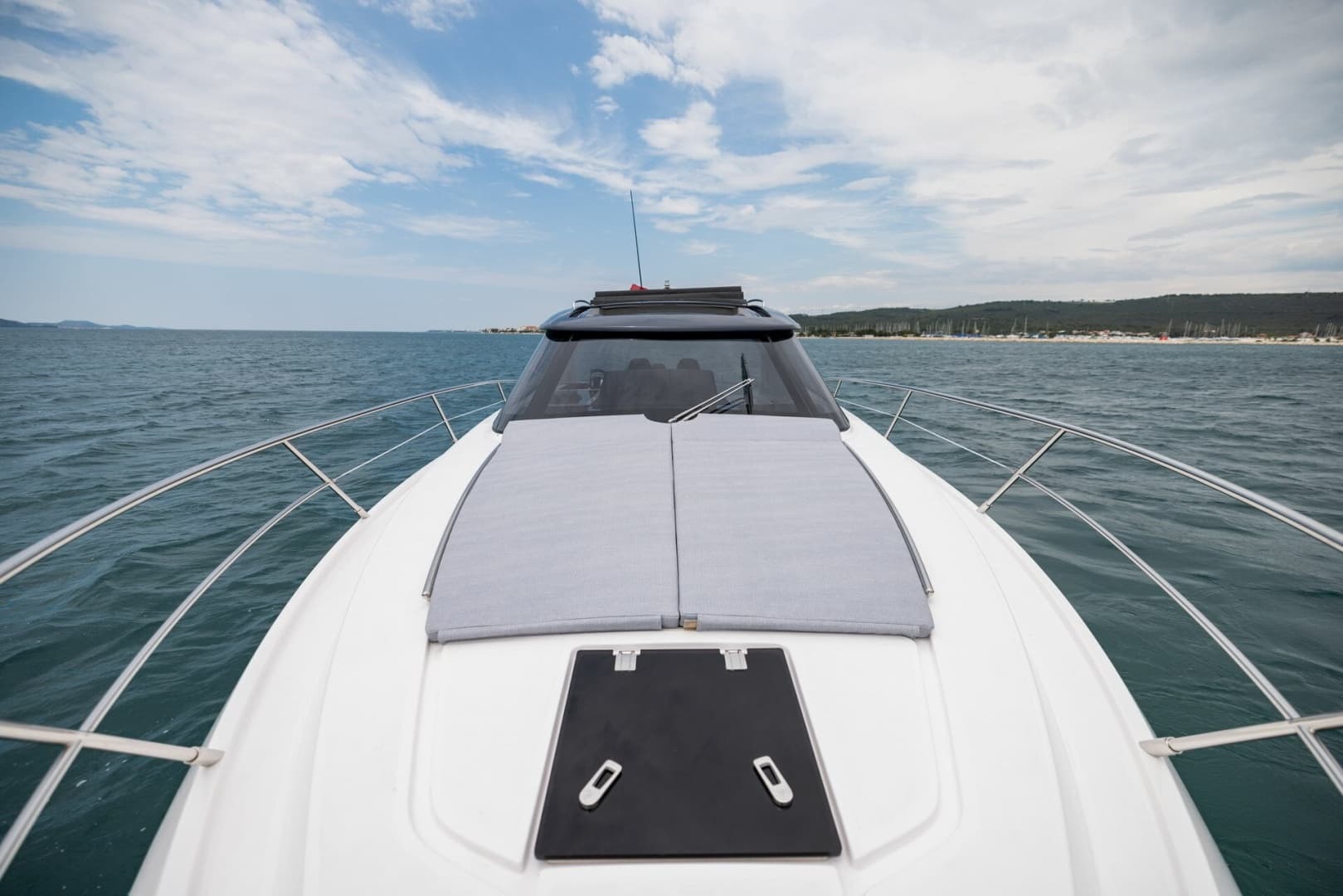 2027 Focus Motor Yachts Power