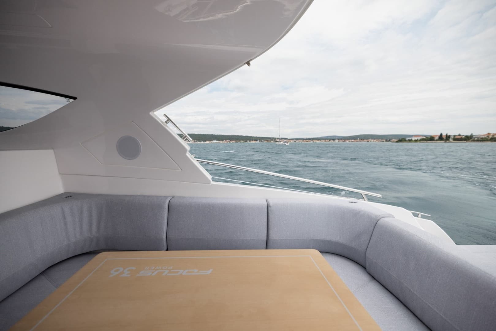 2027 Focus Motor Yachts Power
