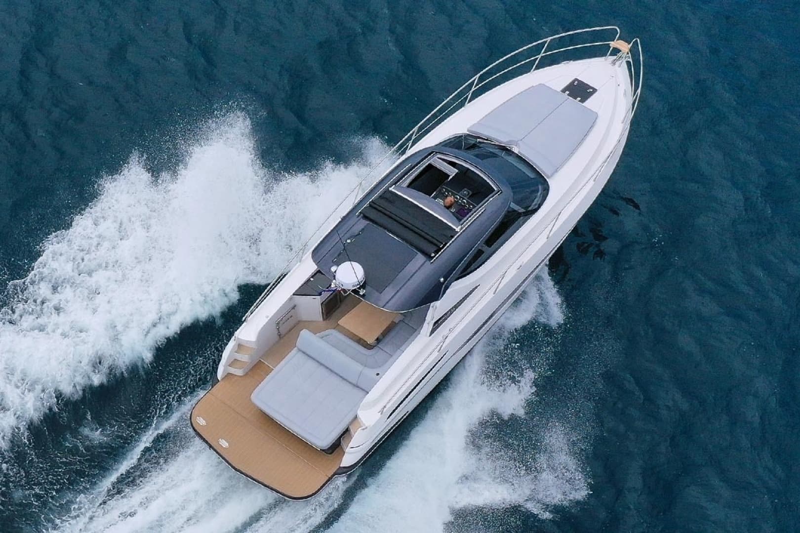 2027 Focus Motor Yachts Power