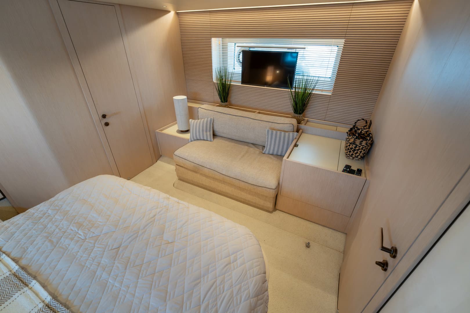 2025 Azimut Seadeck 6